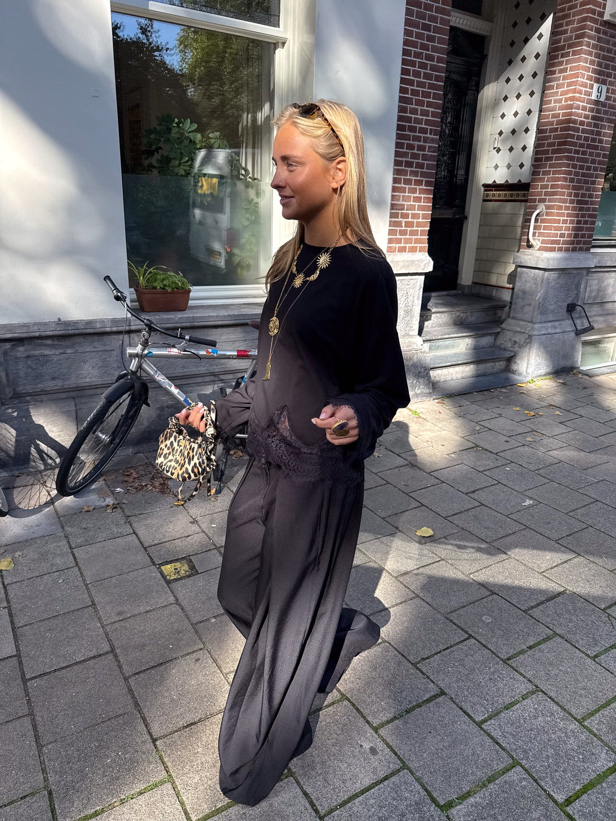 Lerry Lace Longsleeve | Black