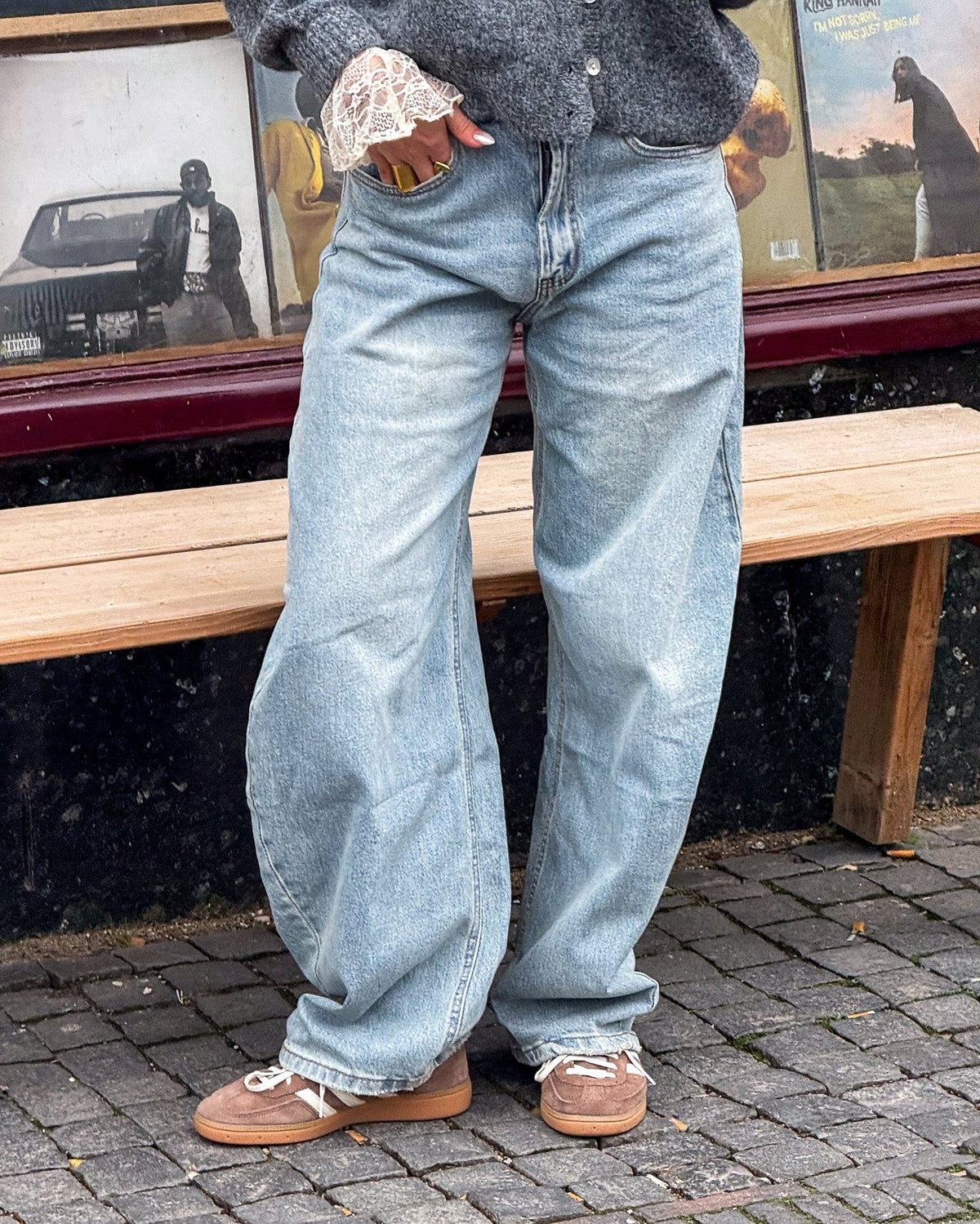 Barrel Balloon Jeans Light Fade Wash | Sky Blue