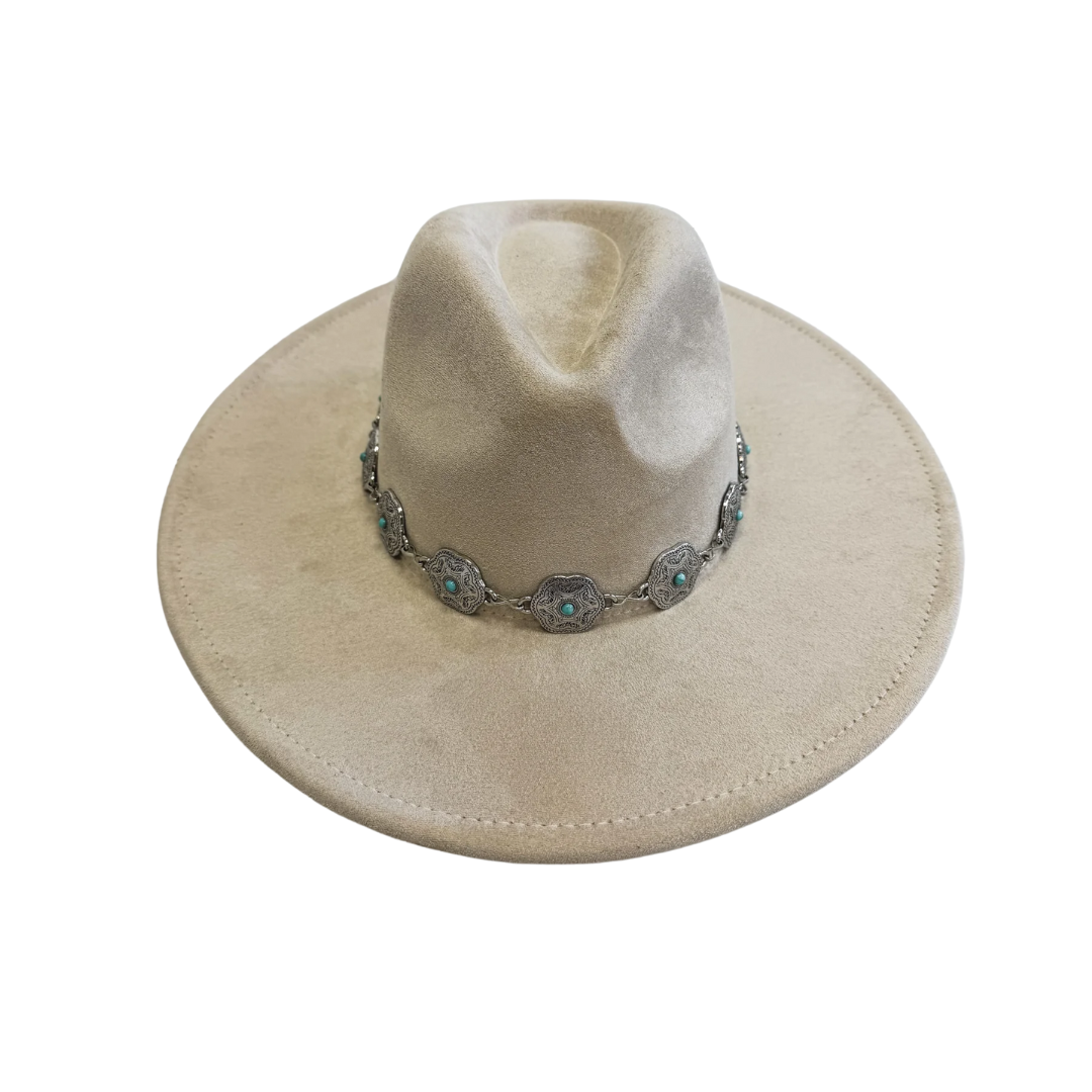 Iconic Silver Charm Hat Creme