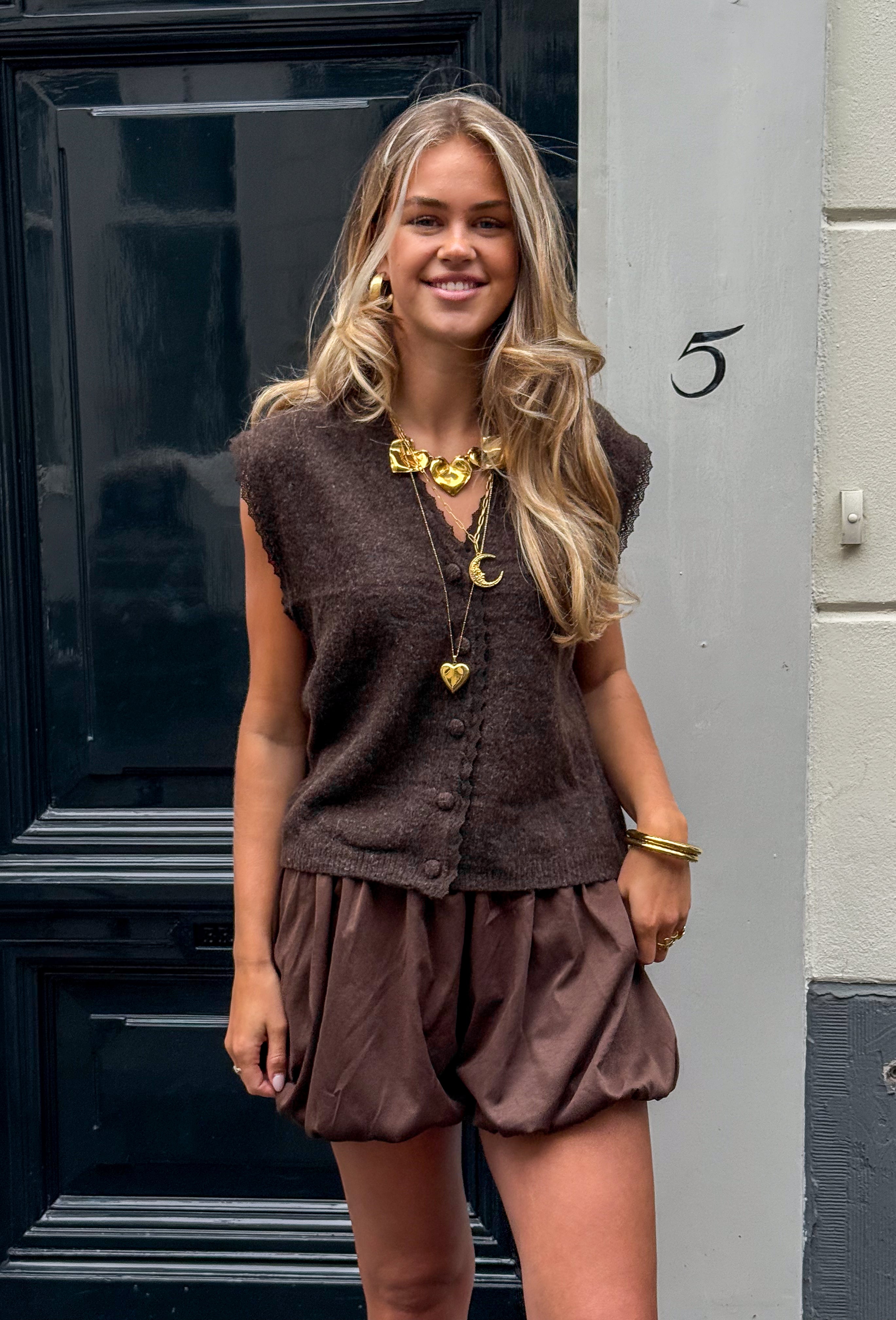 Inaya Balloon Short Brown