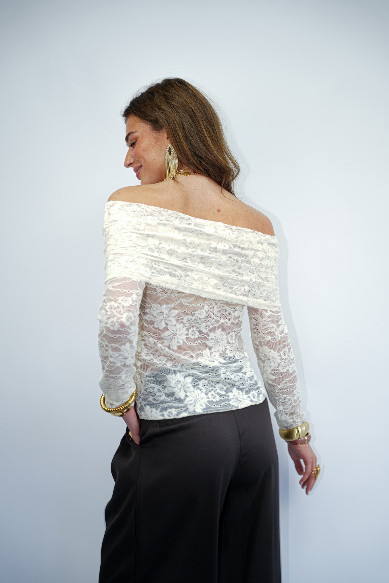 Off Shoulder Lace Top Creme