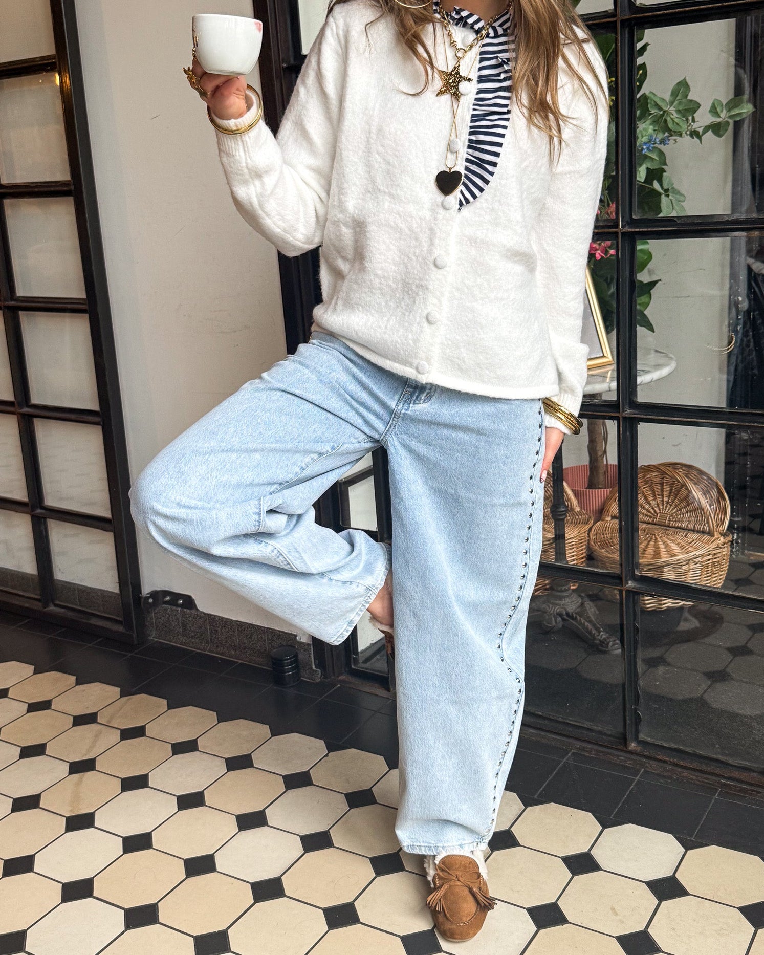 Harper Barrel Jeans Studs