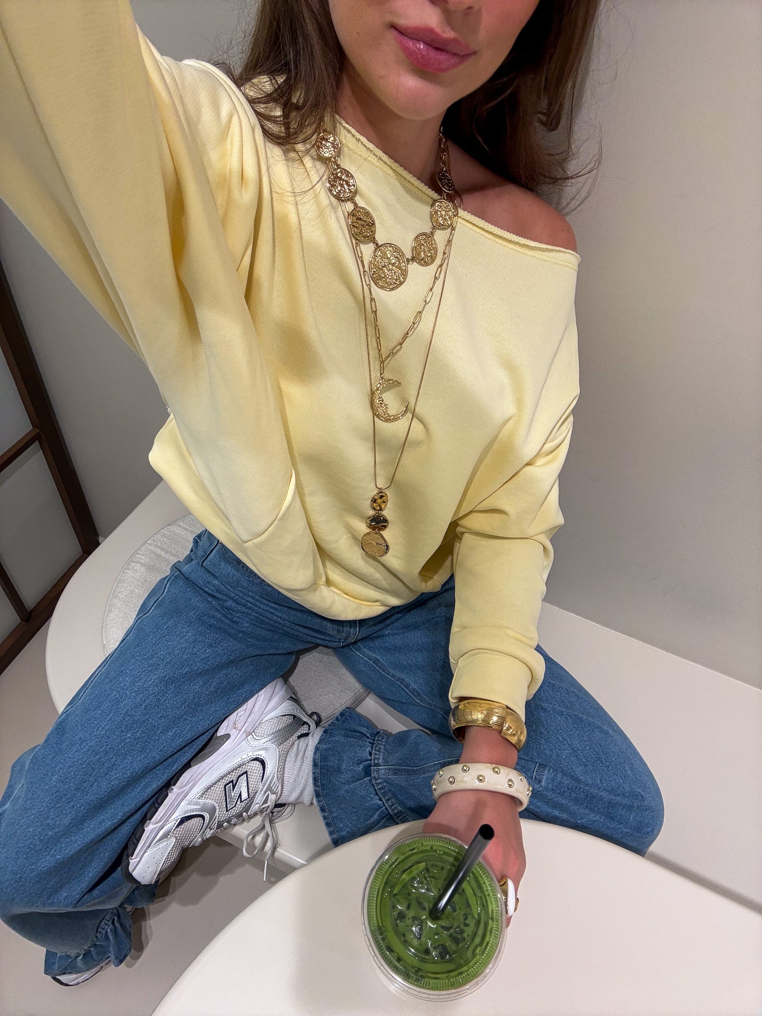 Riz Off Shoulder Trui Lichtgeel