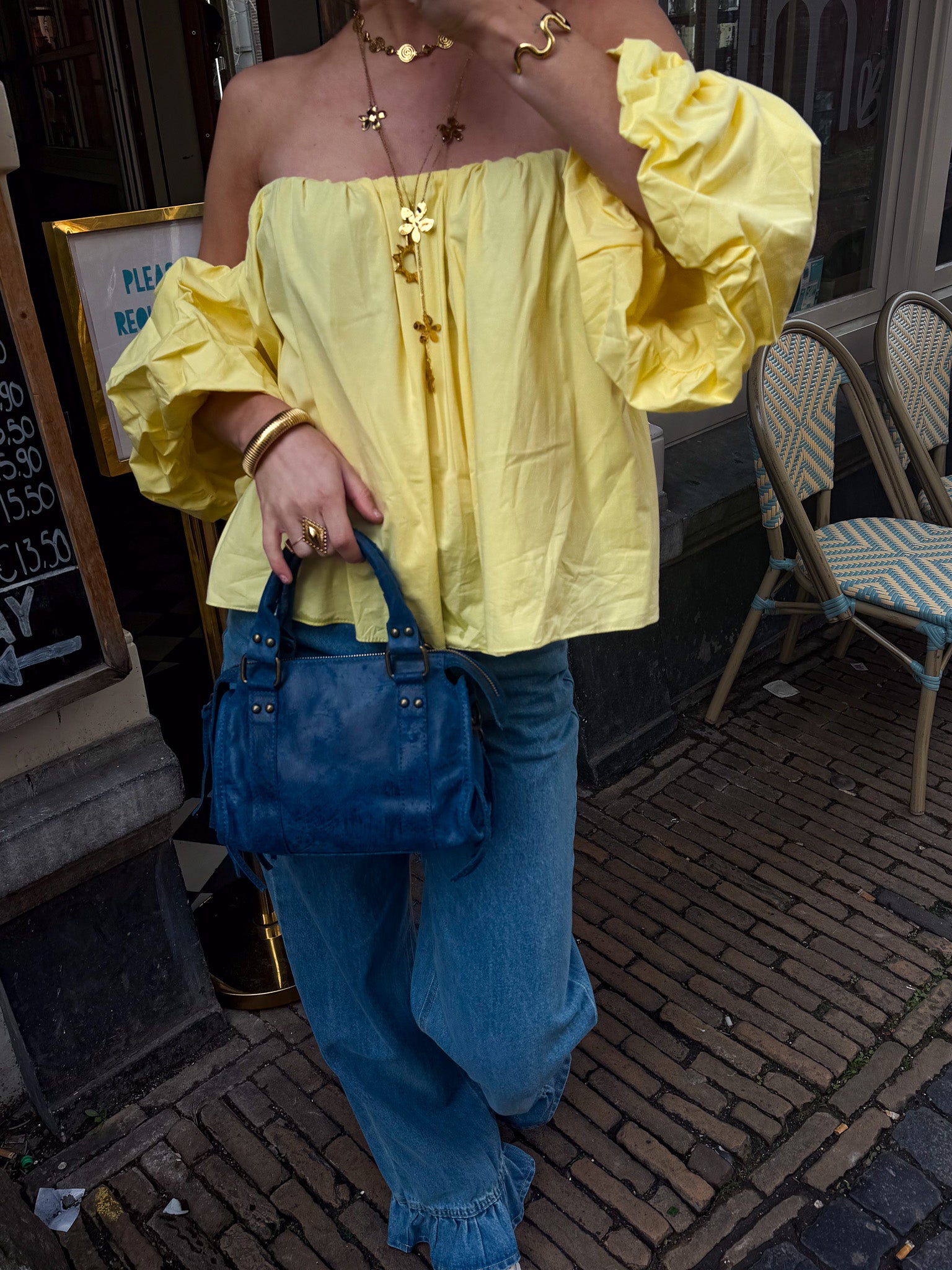 Catwalk Off Shoulder Top Geel
