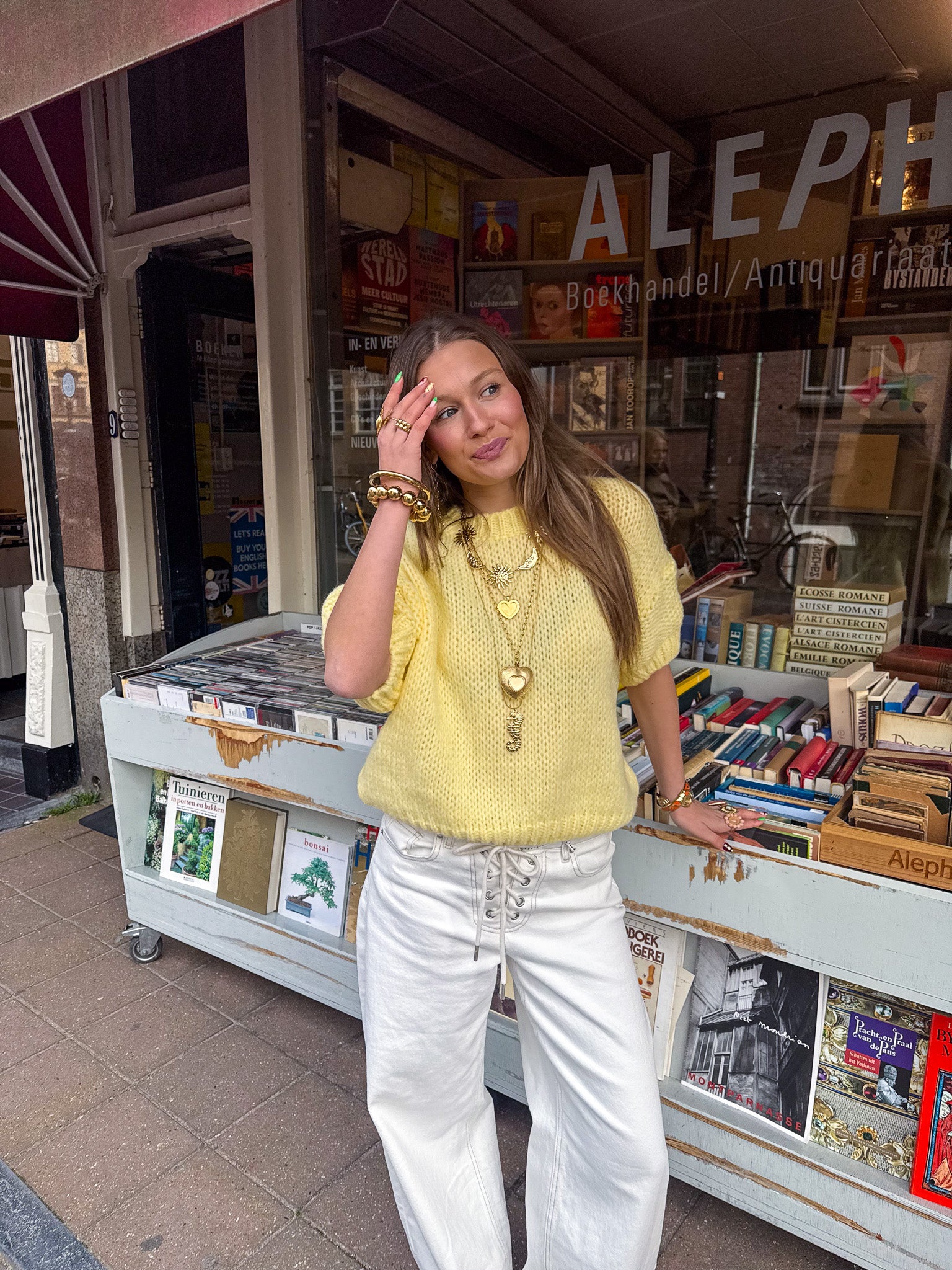 Donna Korte Mouwen Trui Lichtgeel