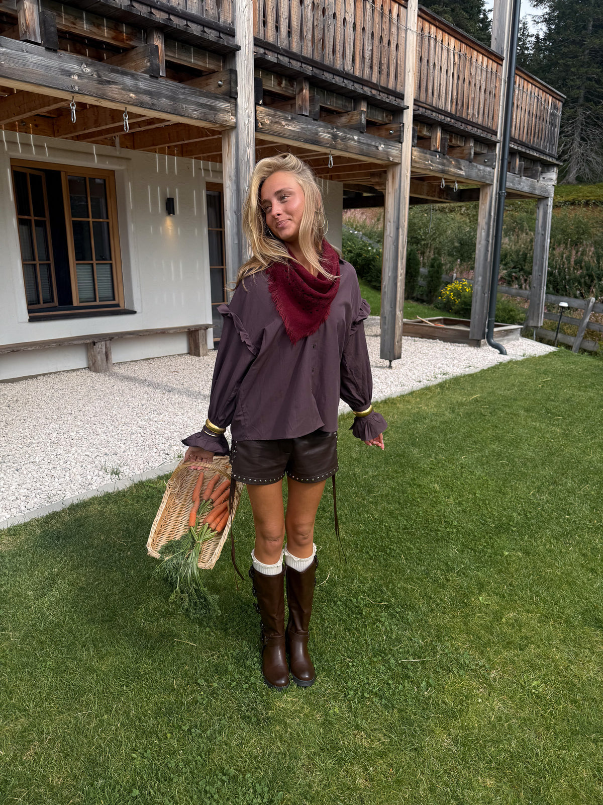 Joy Volant Blouse Bruin