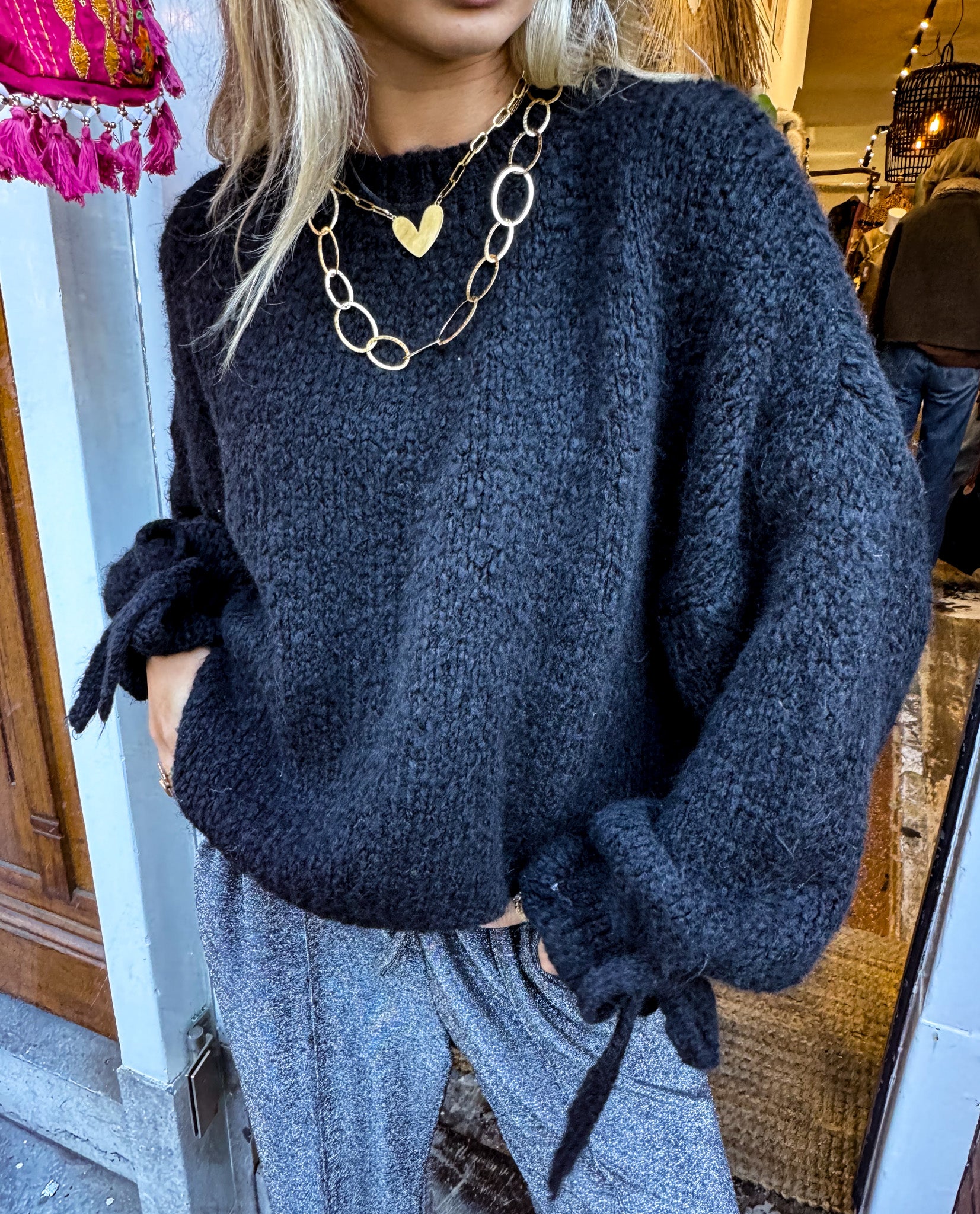 Loekie Knit Black