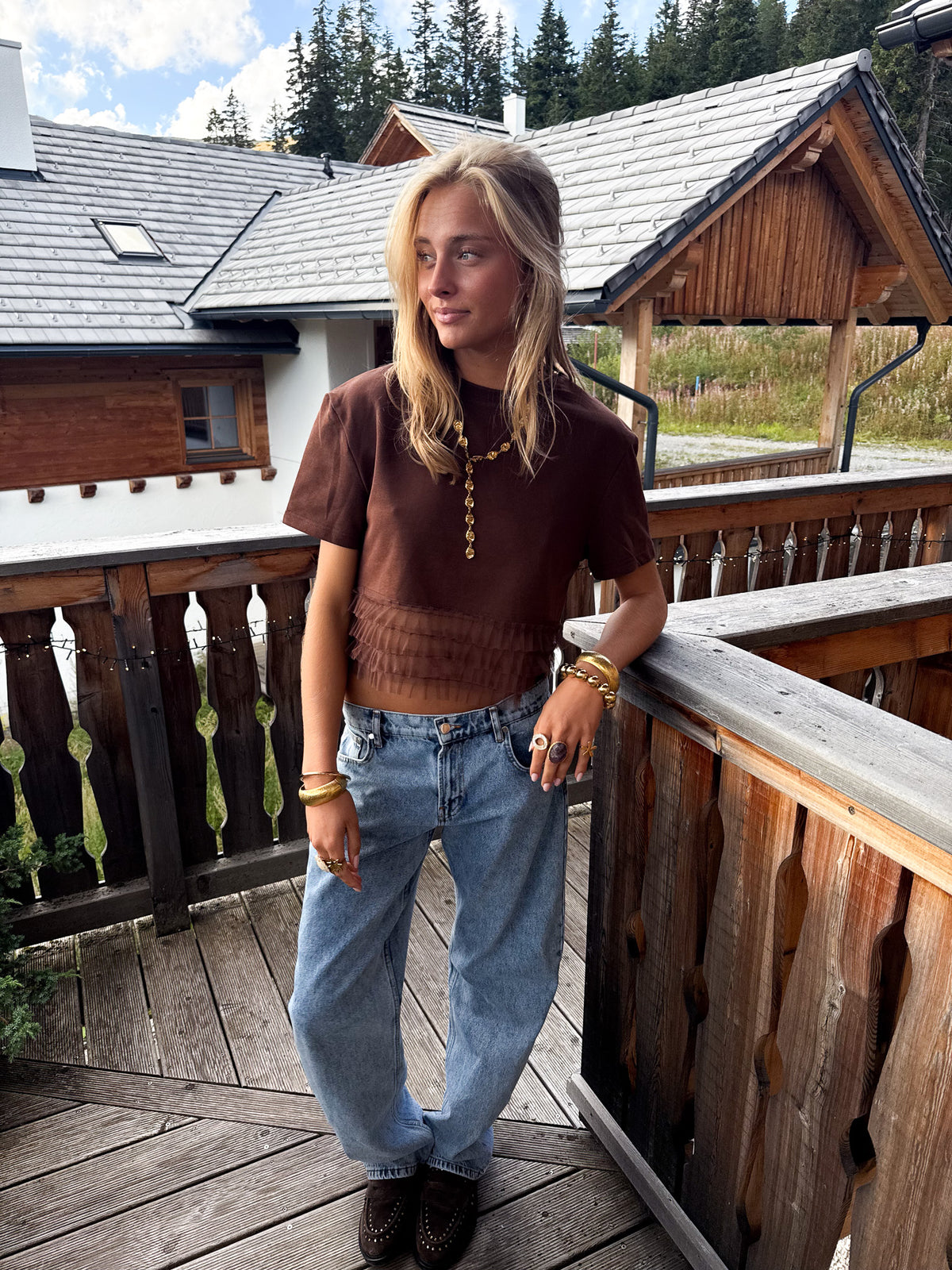 Mae T-Shirt Bruin