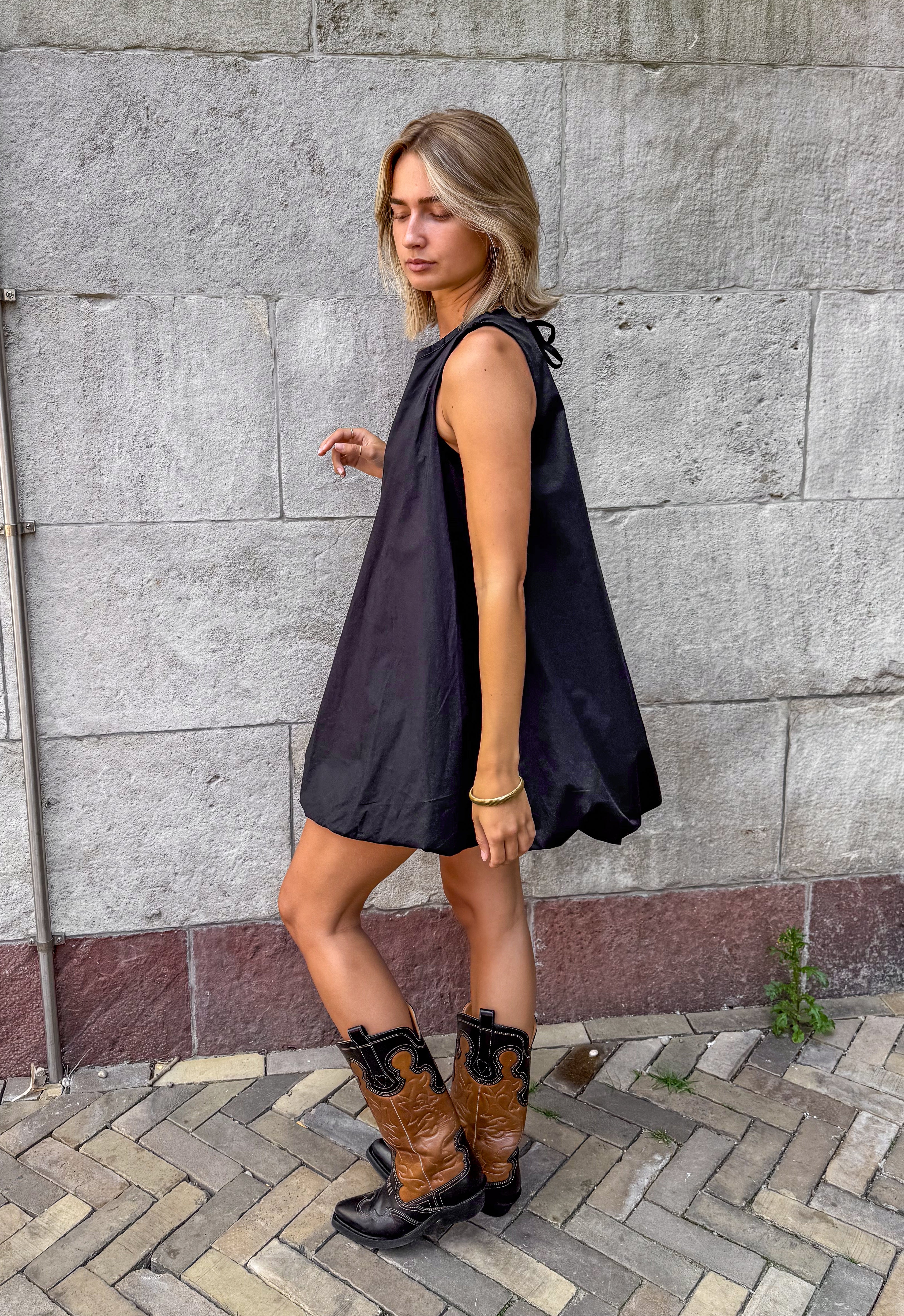 Mary Balloon Dress Black