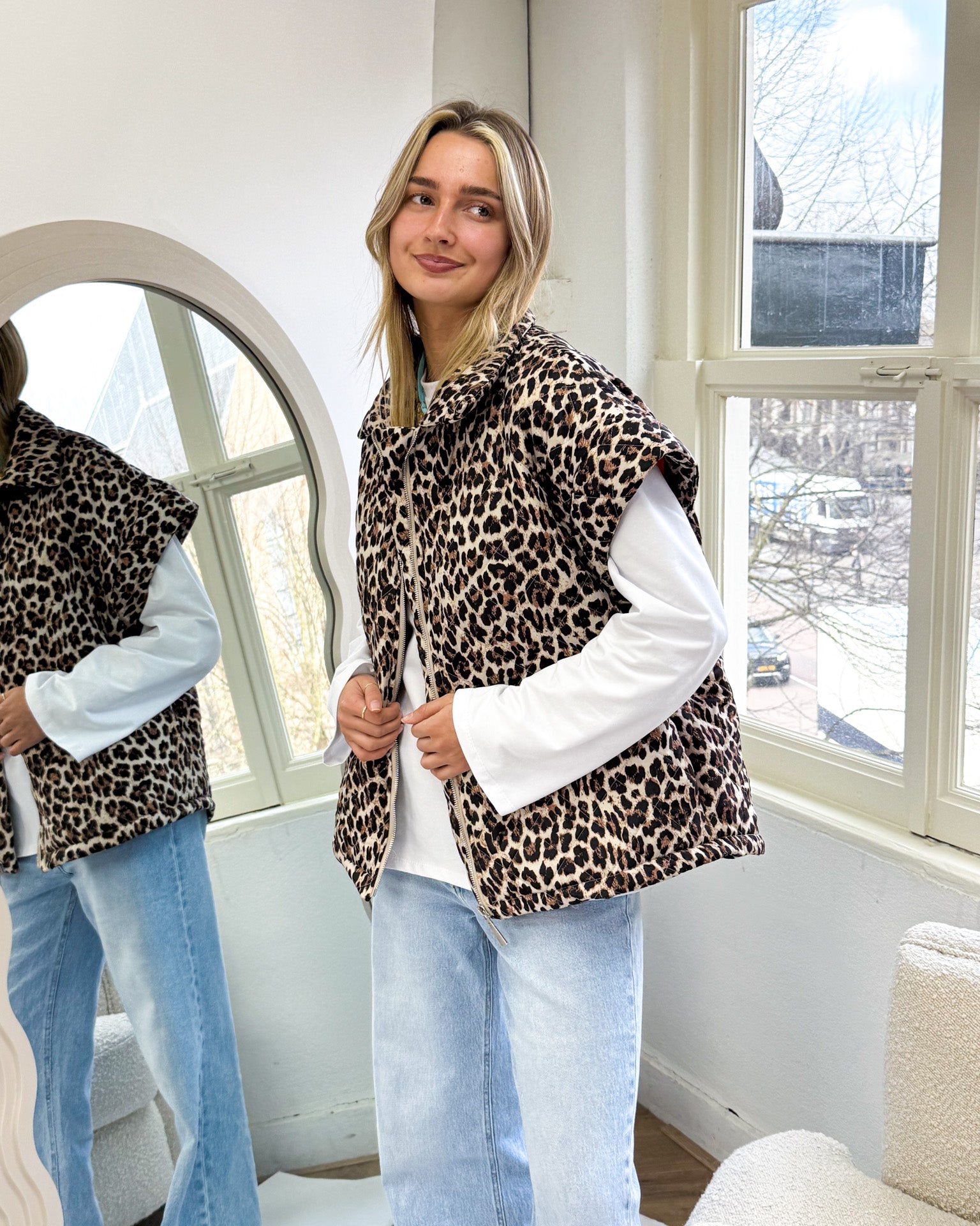 Maven Leopard Gilet