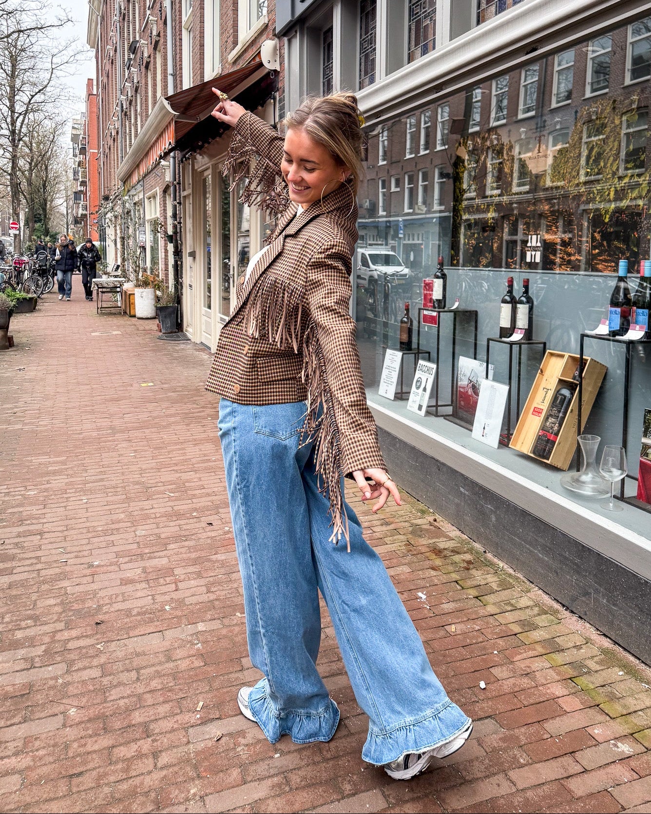 Jean droit à volants May