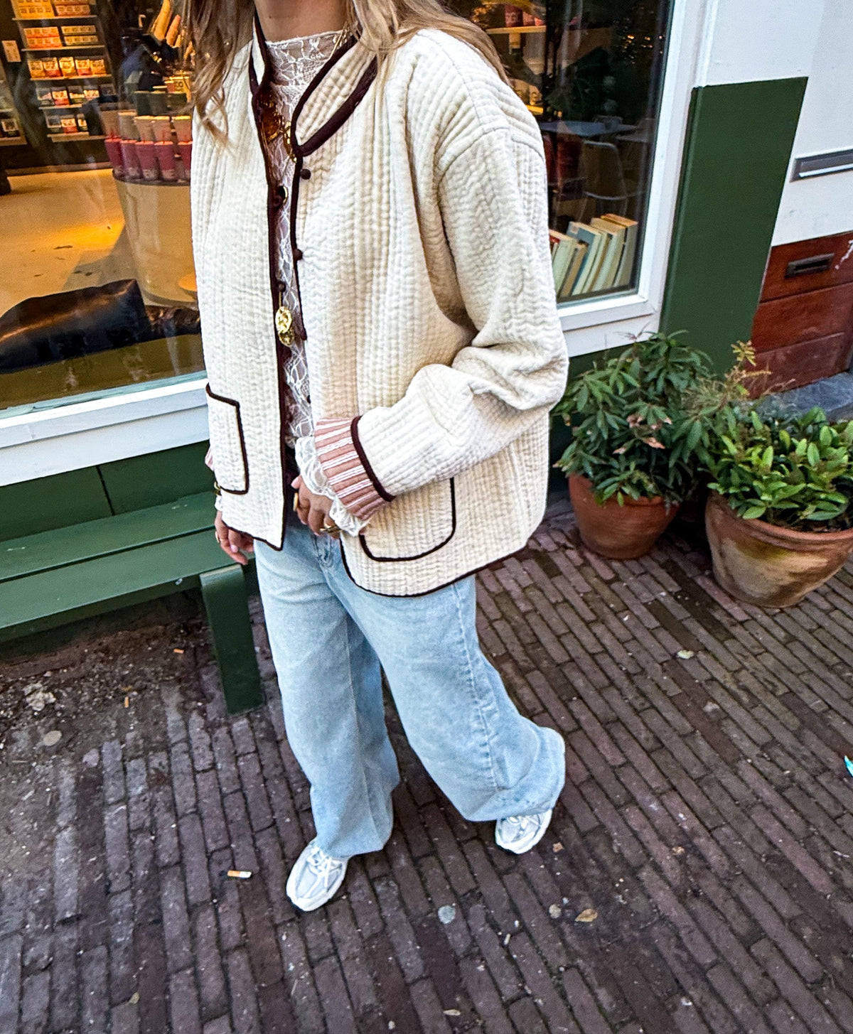 Micky Velvet Jacket | Creme