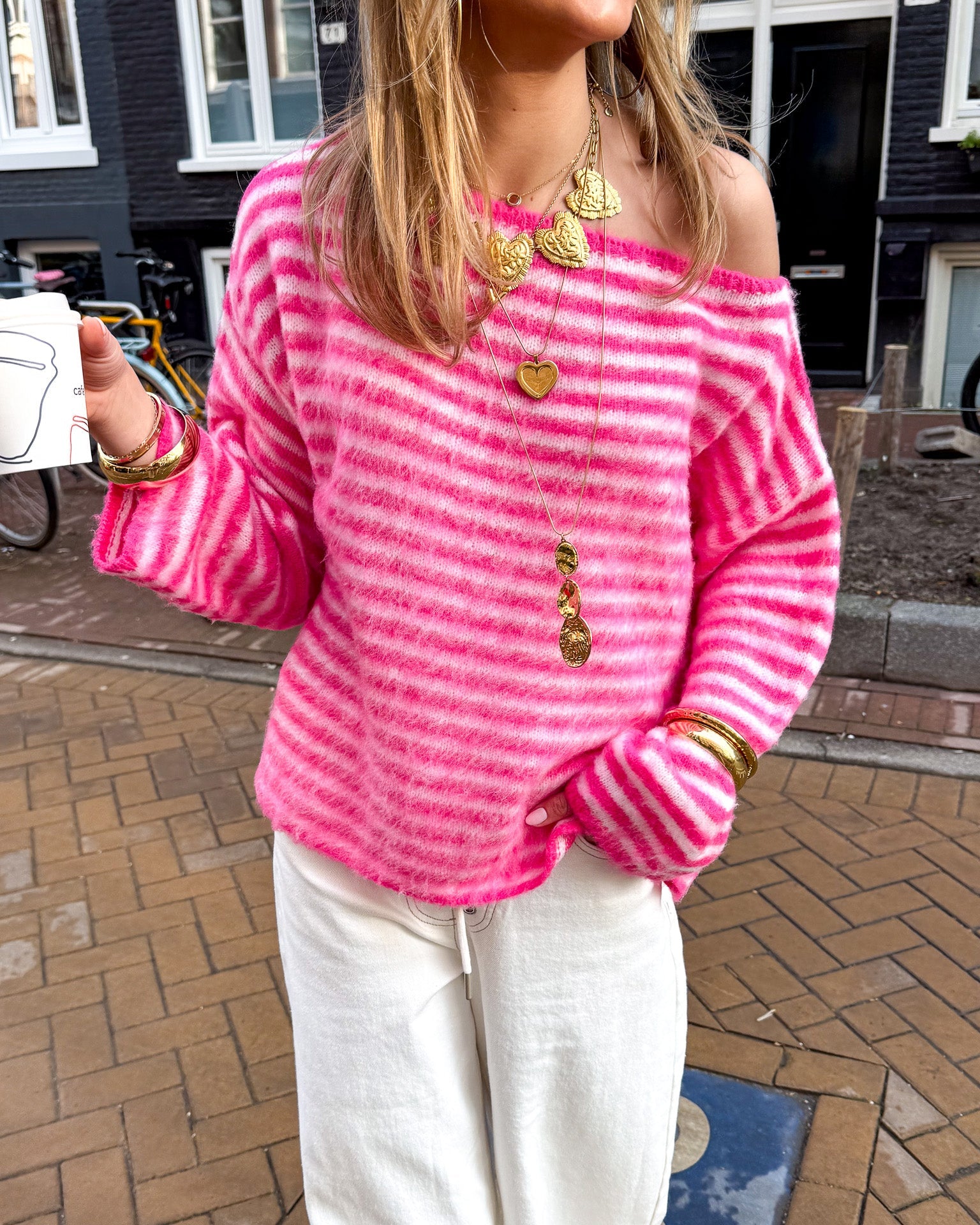 Moon Striped Off Shoulder Knit Roze