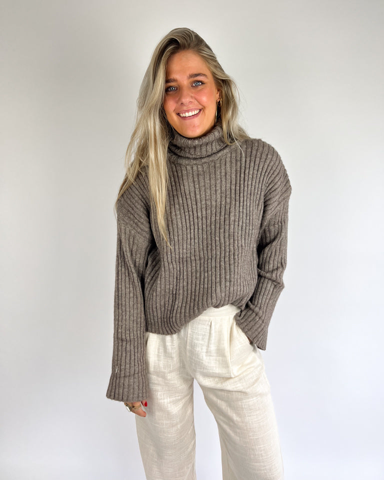 Nela Turtleneck Taupe