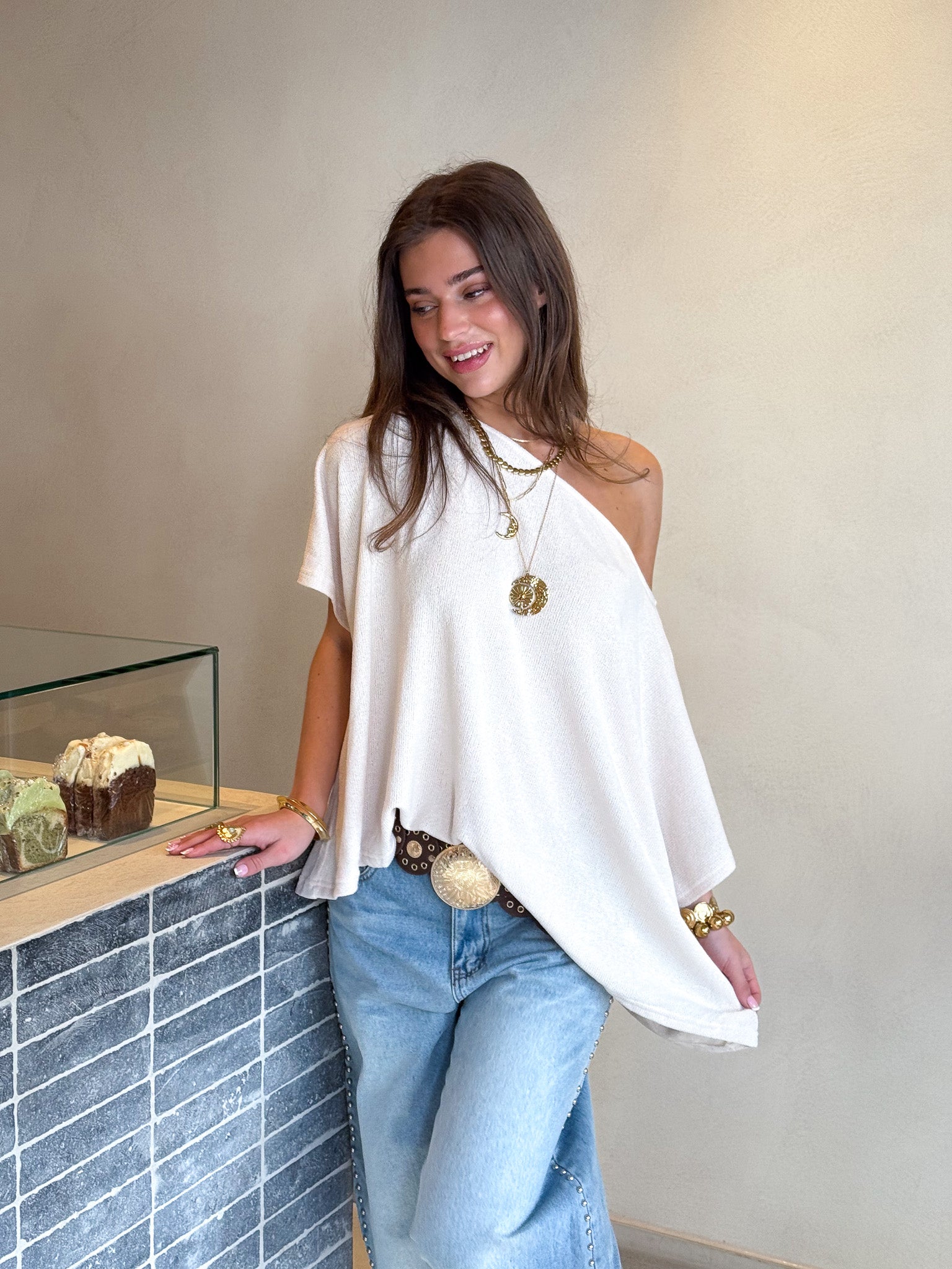 Nomi Off Shoulder Shirt Beige