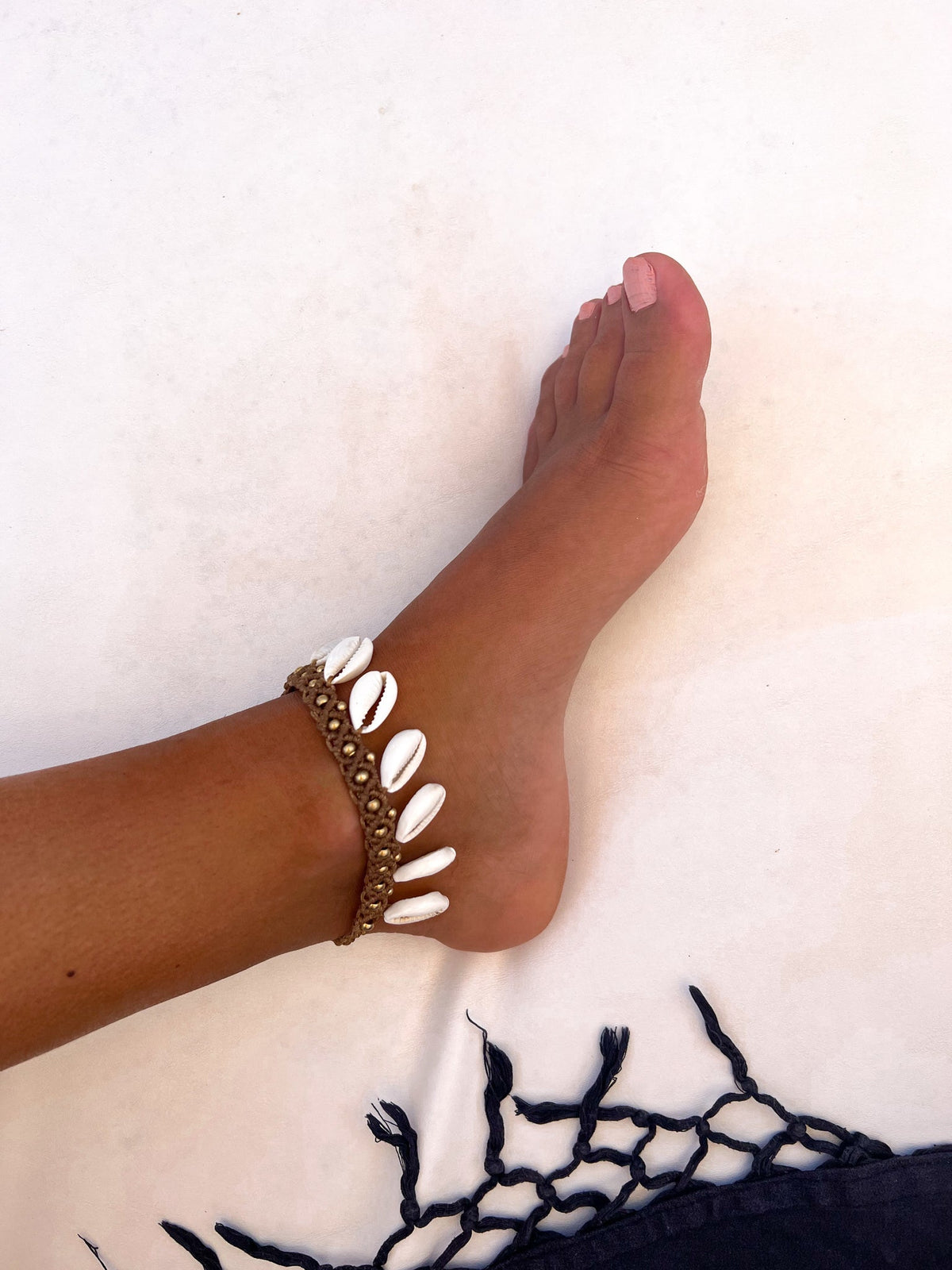 Shell Enkelband | Brown