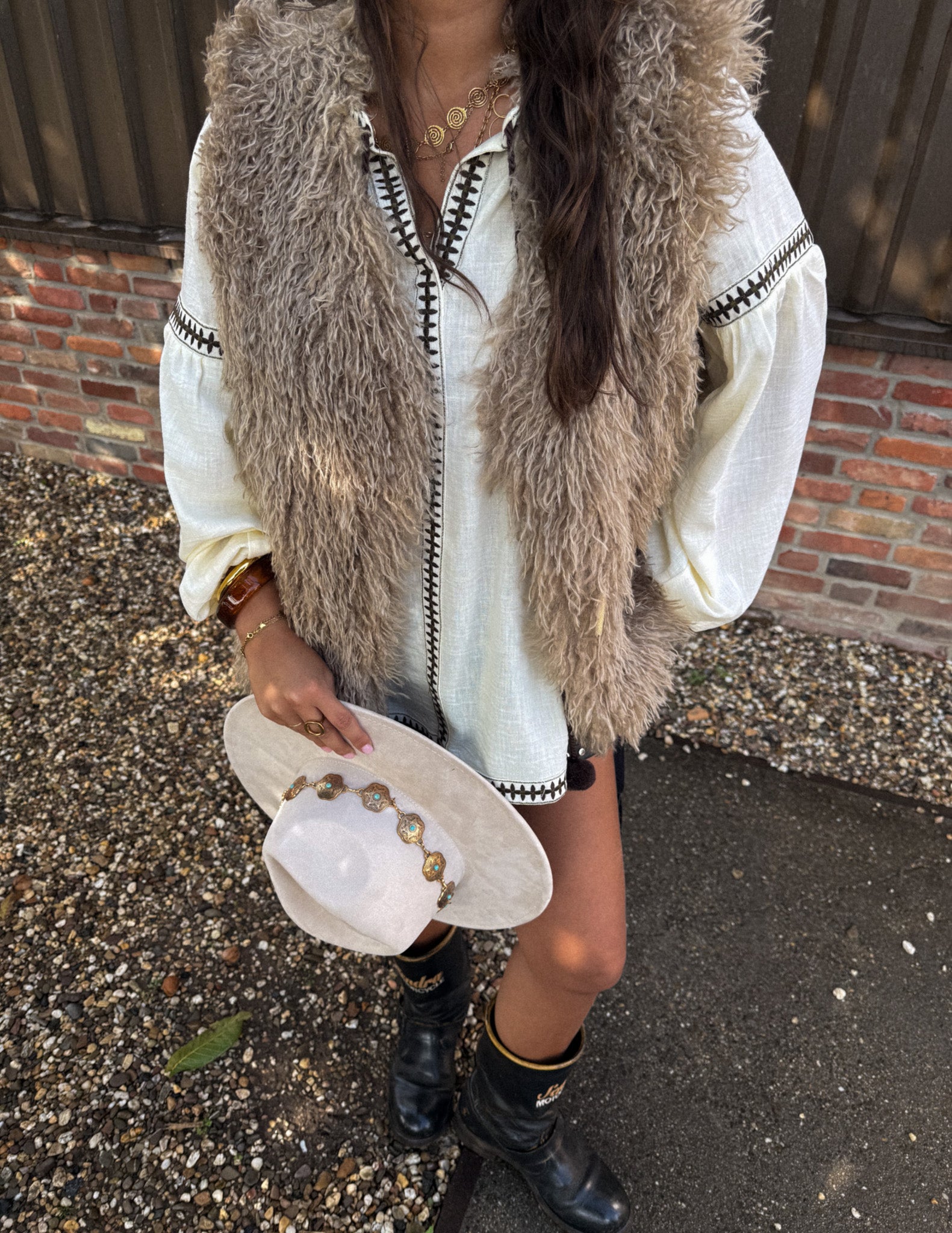 Toffee Fluffy Gilet Beige