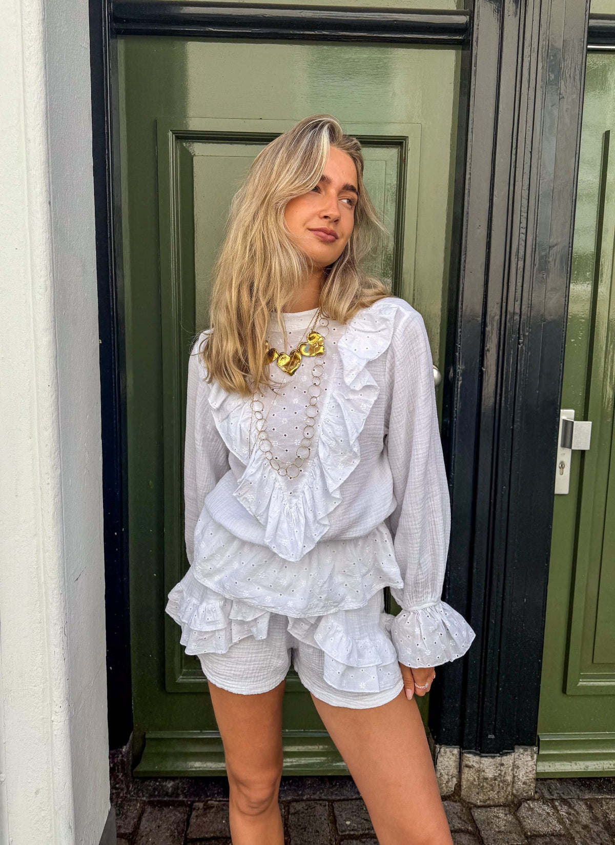 Talamanca Short | White