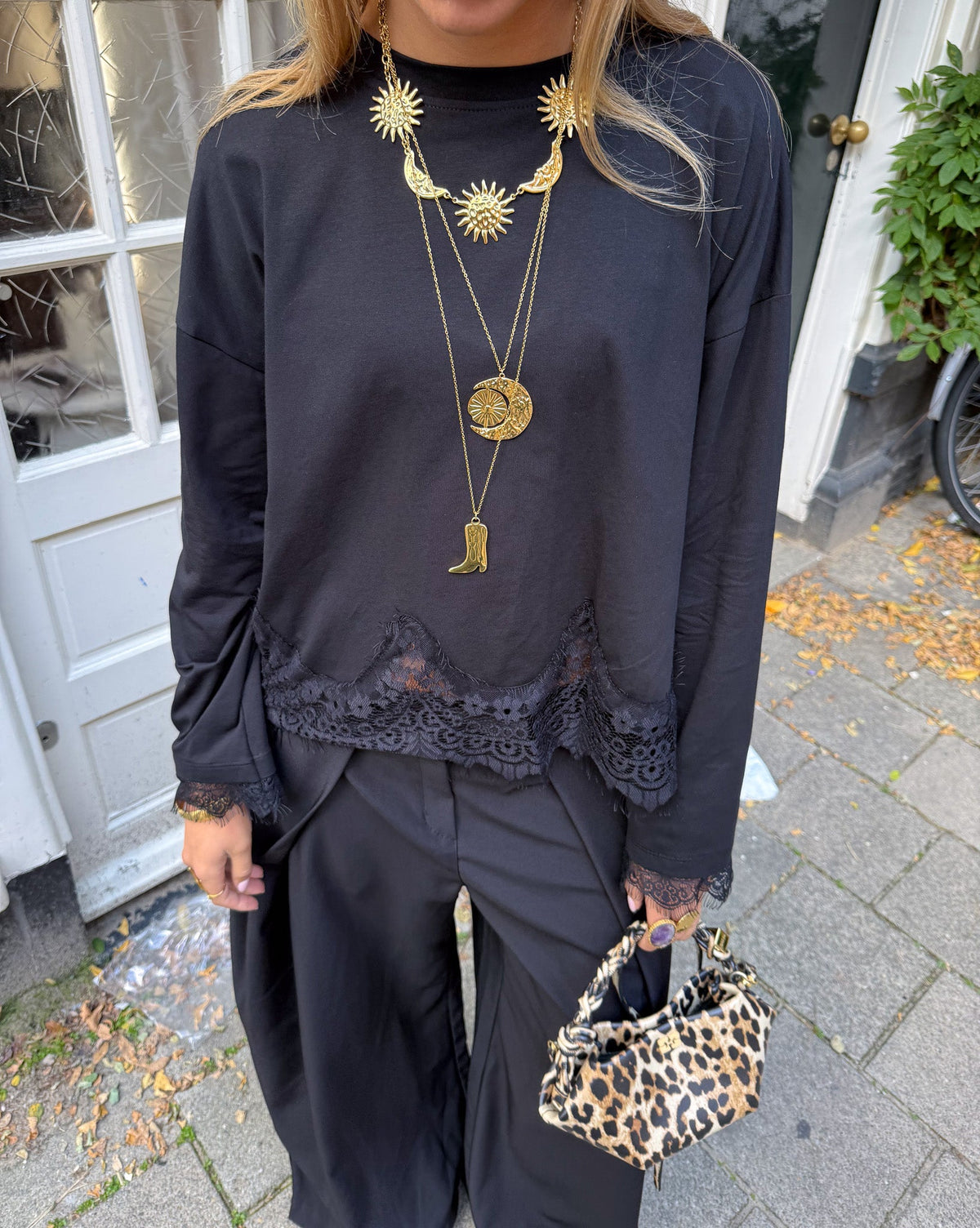 Lerry Lace Longsleeve | Black