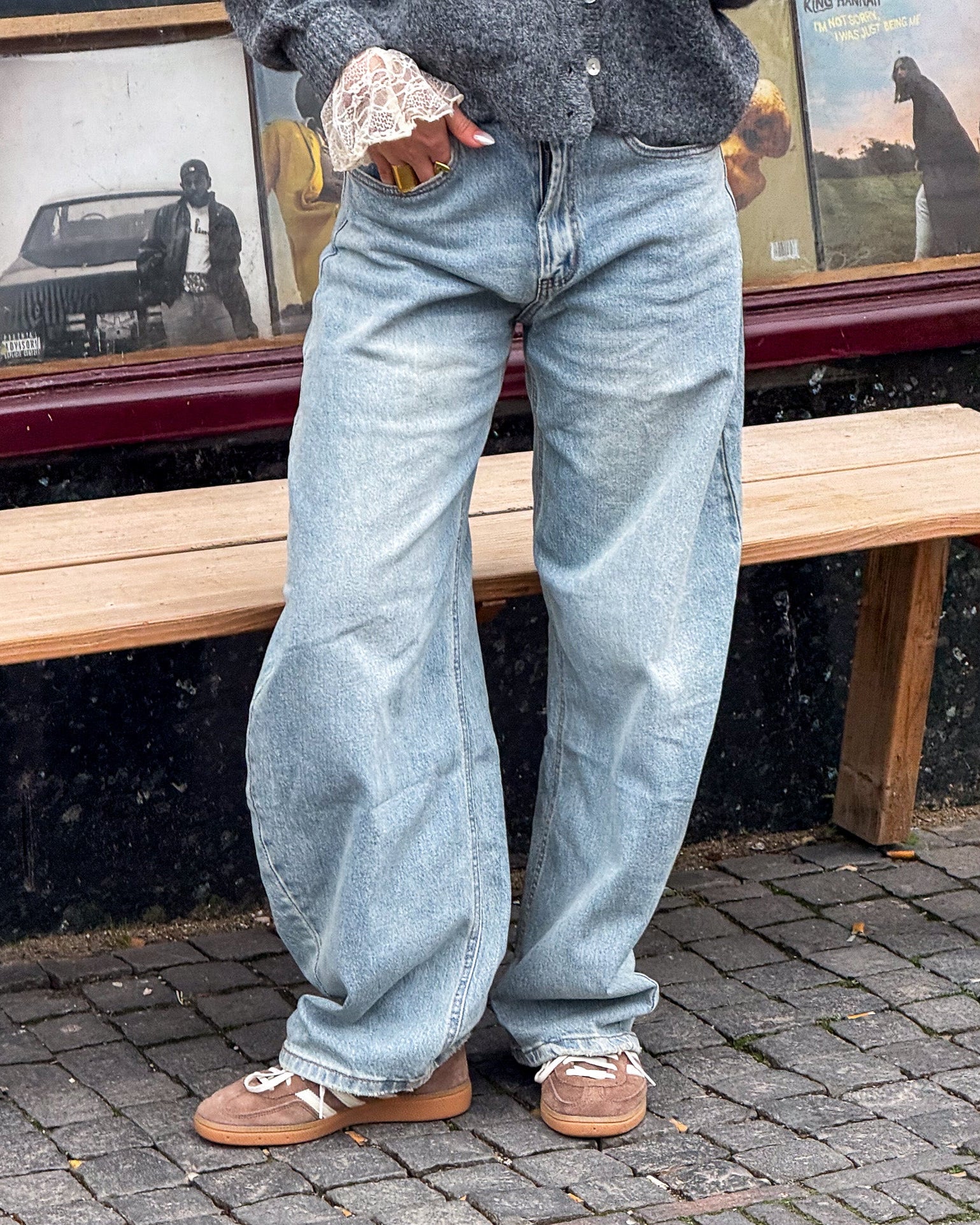 Barrel Balloon Jeans Light Fade Wash