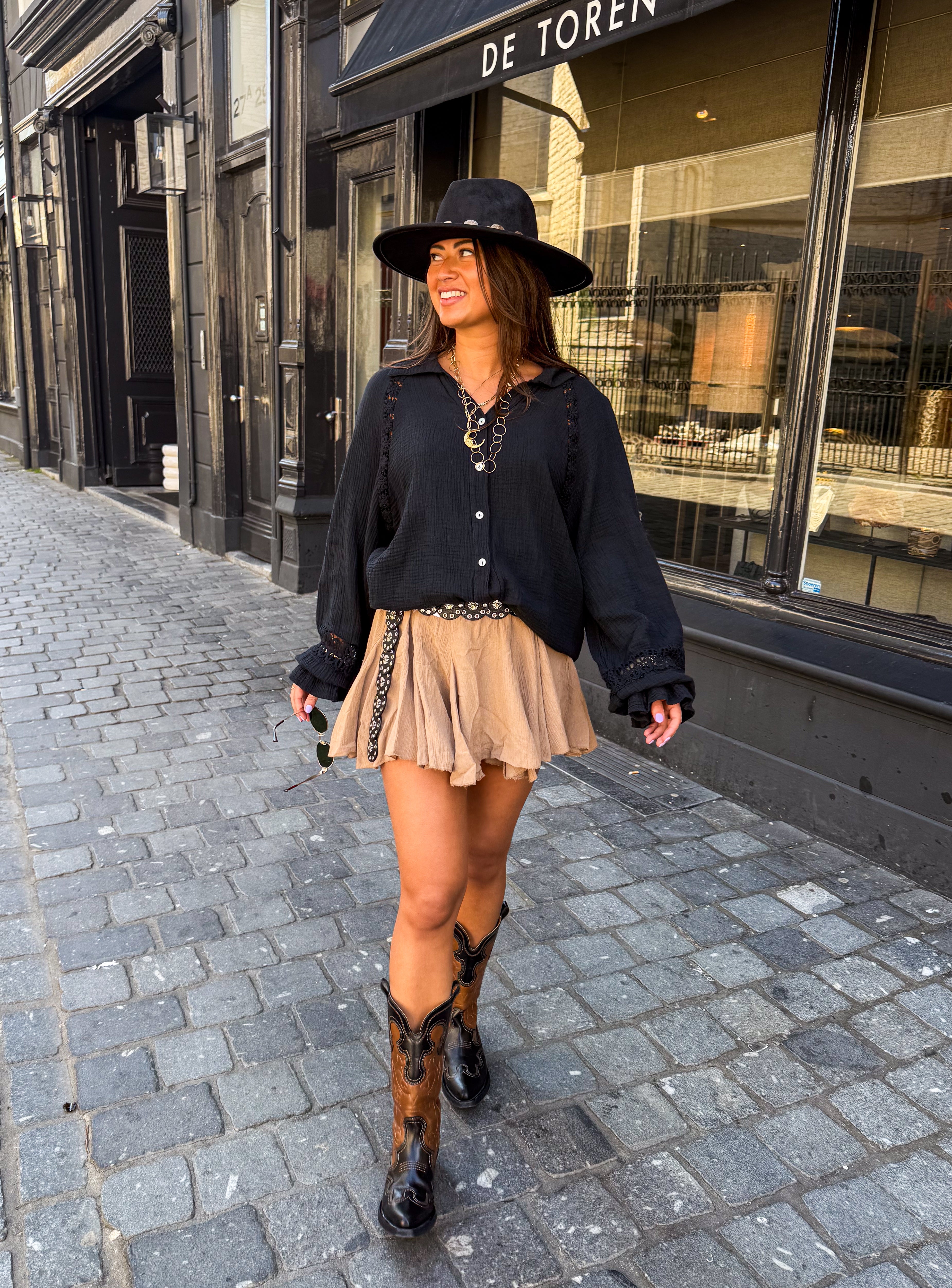 Vesper Skort Camel