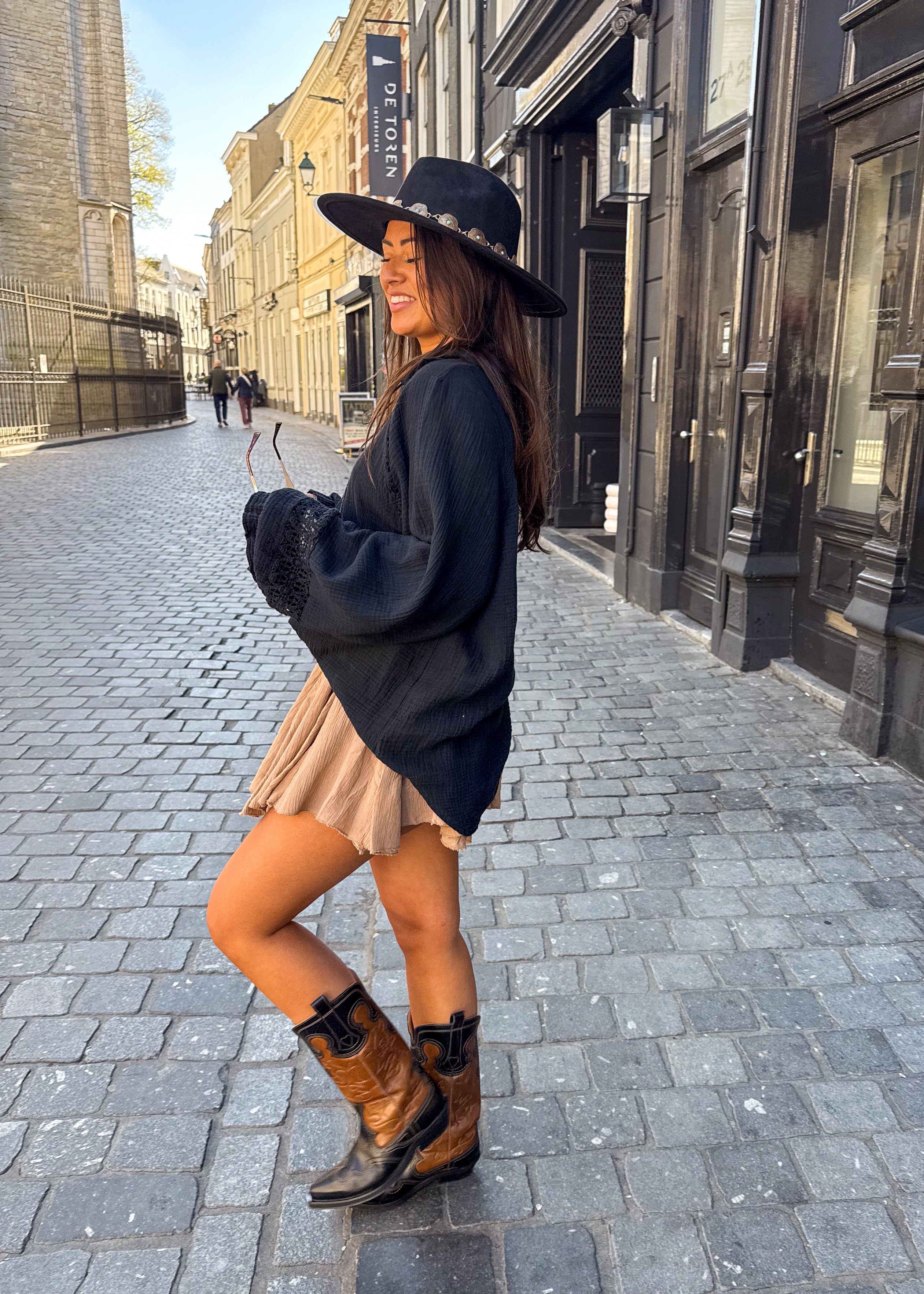 Vesper Skort Camel