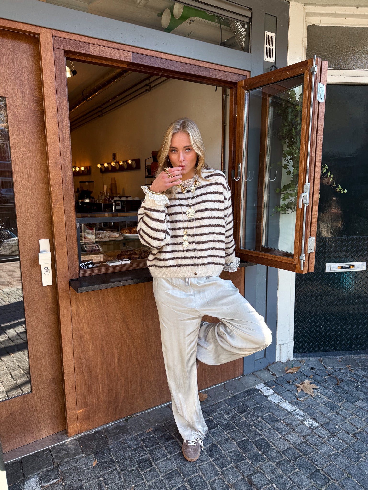 Aurora Vest Stripe Creme/Brown