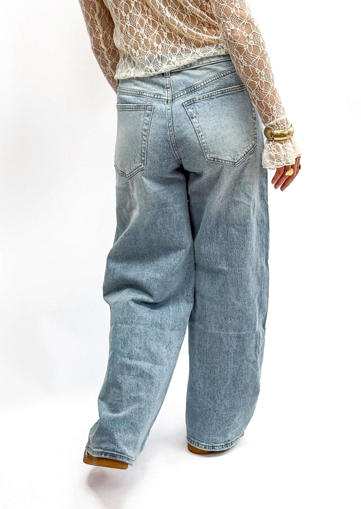 Balloon Jeans Folded Button