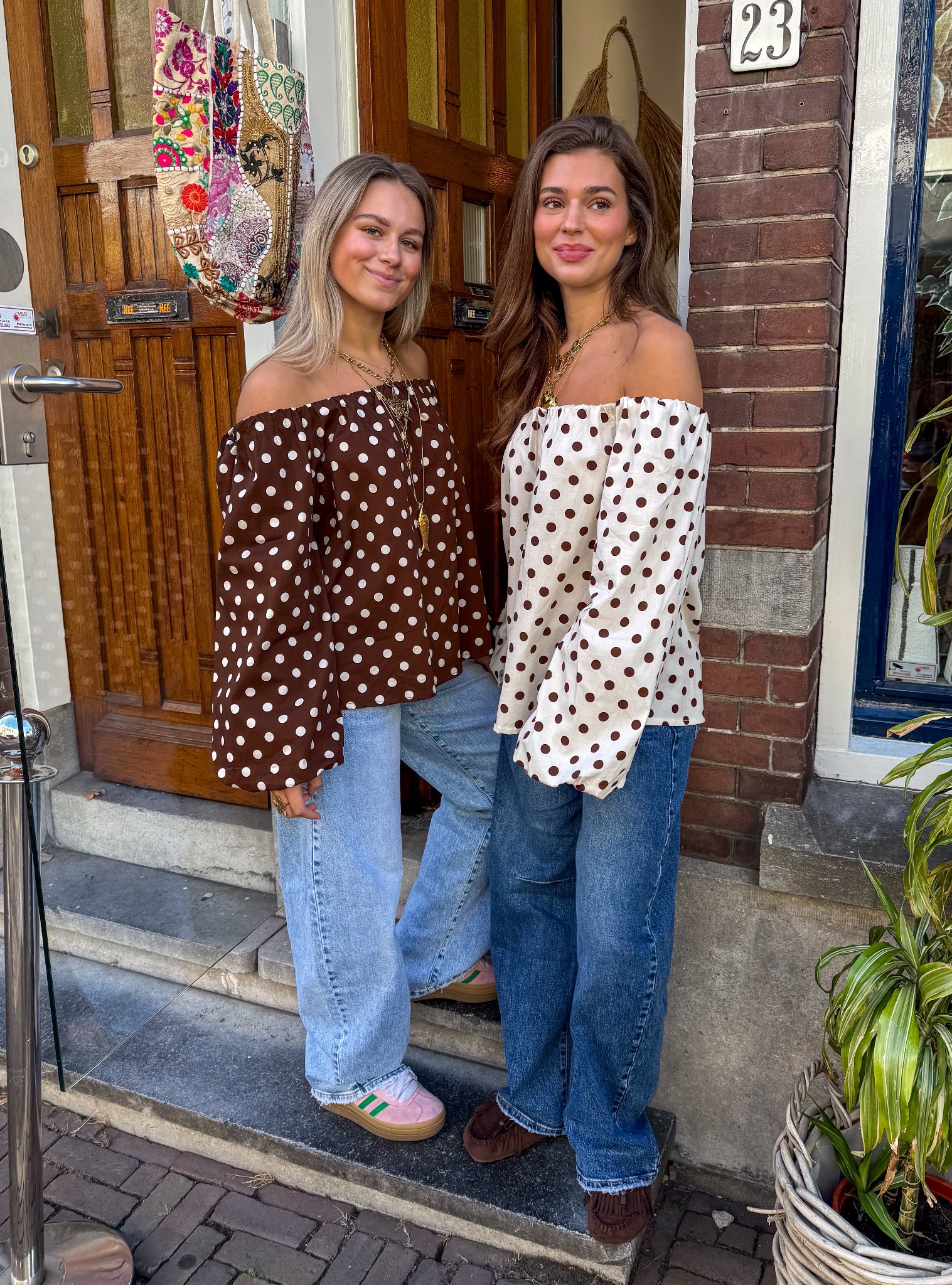 Benthe Off Shoulder Top Dots Brown