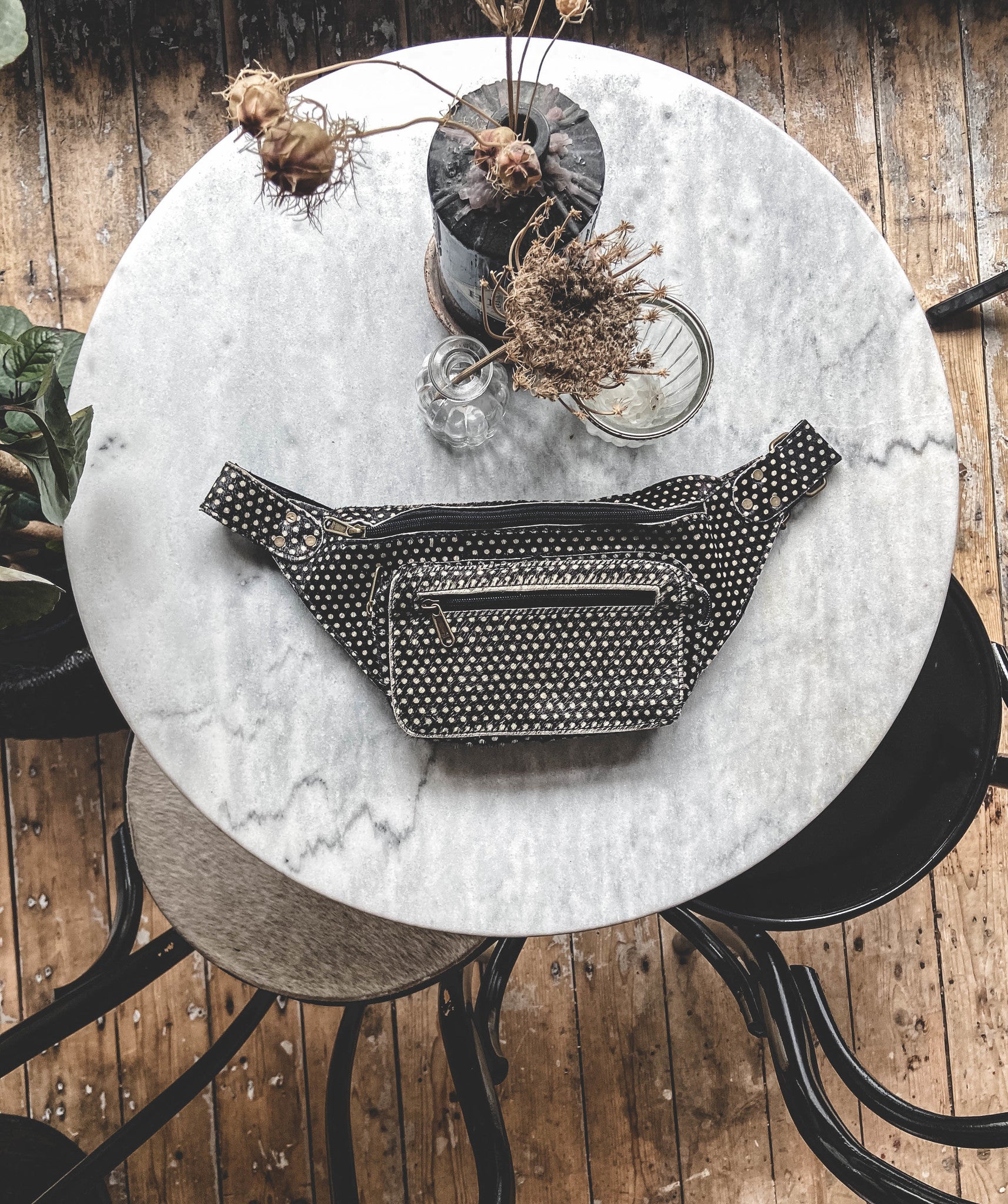 Belt Bag Dots Dark