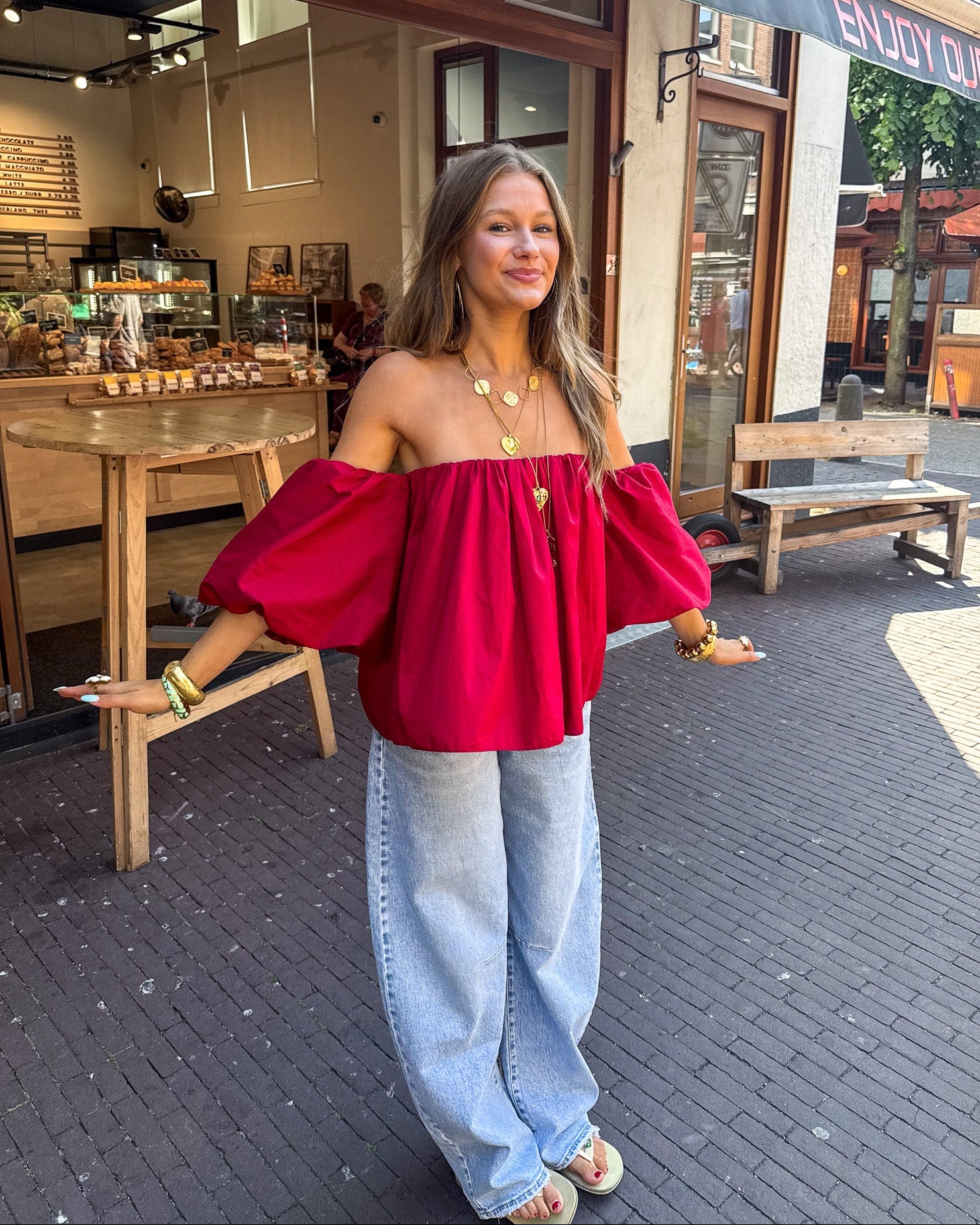 Catwalk Off Shoulder Top Bordeaux
