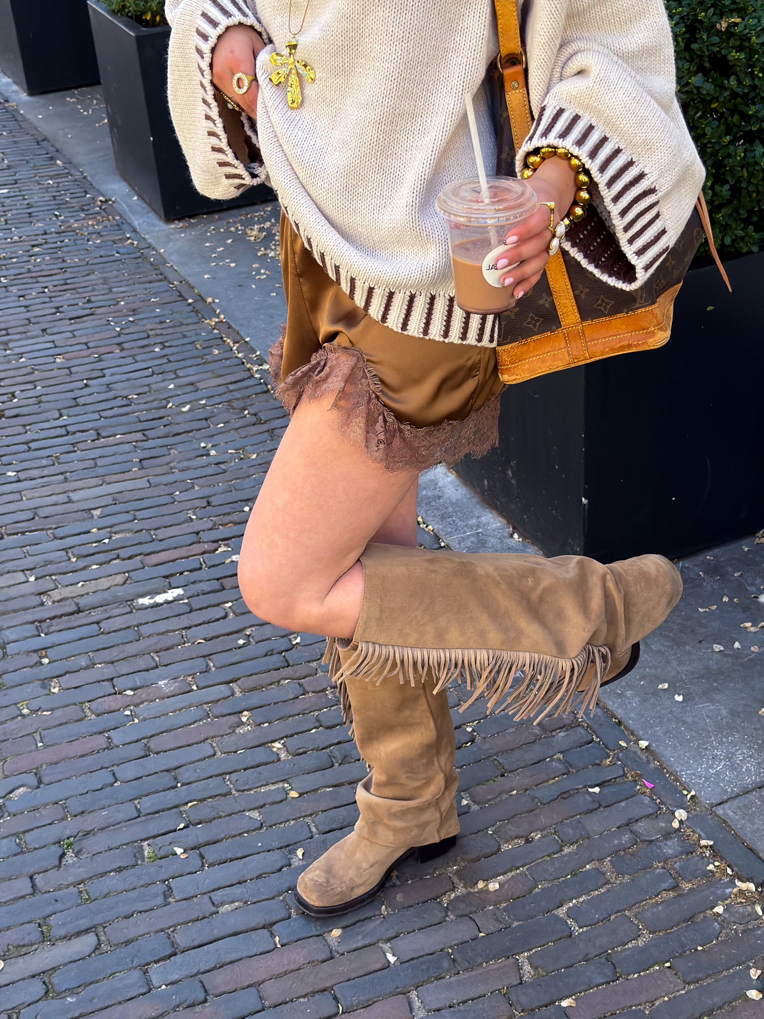 Lulu Shorts Bruin