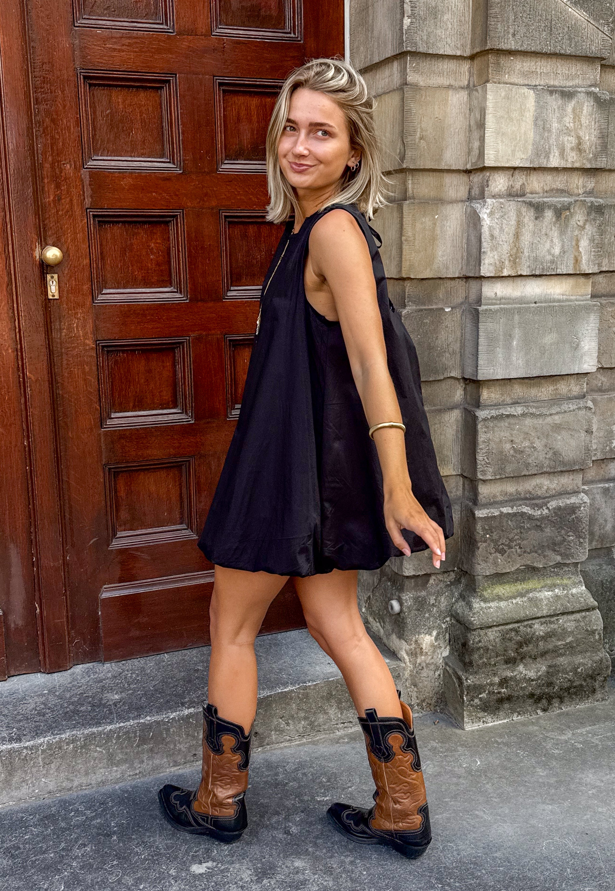 Mary Balloon Dress Black