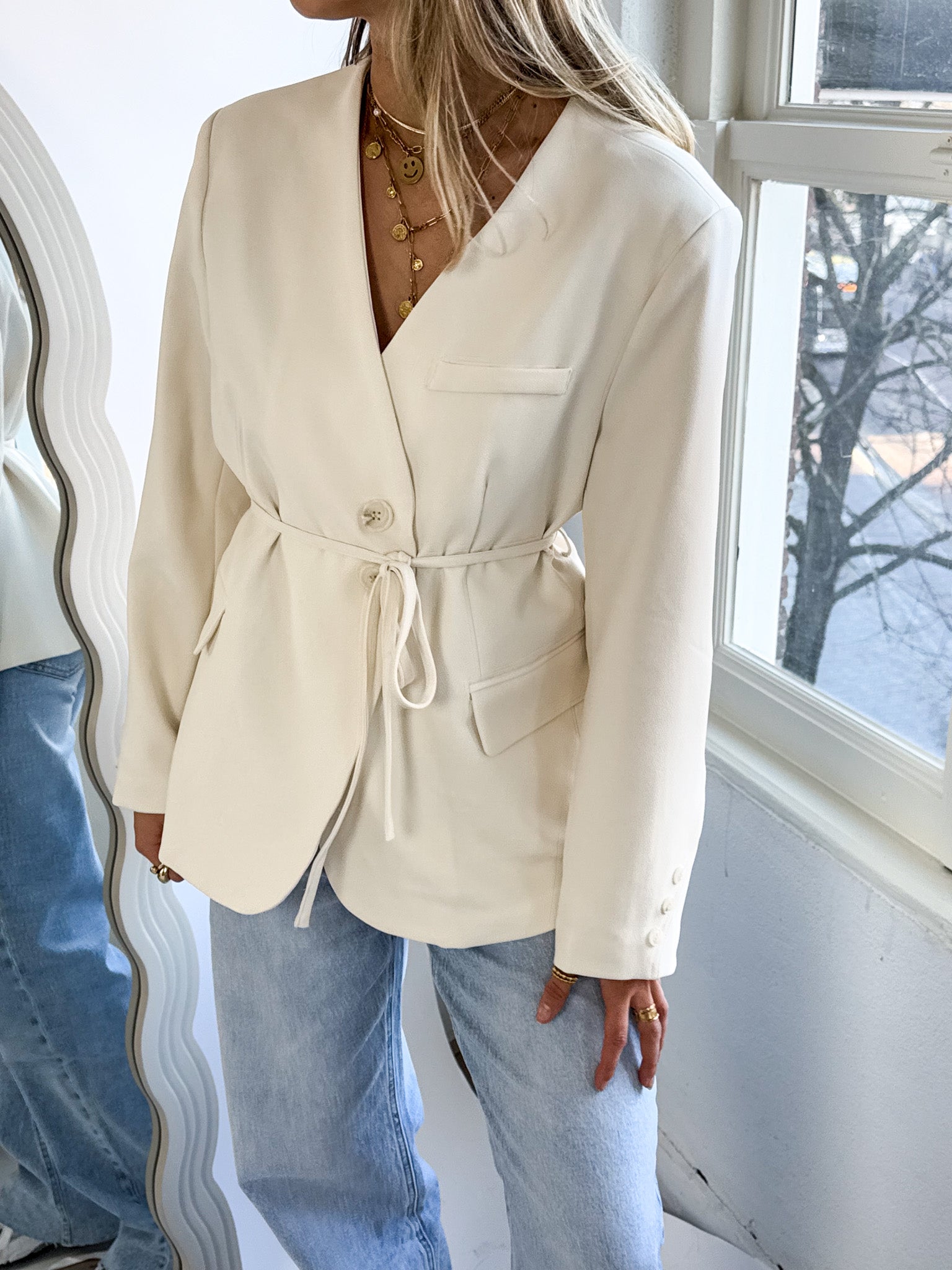 Noelia Blazer White