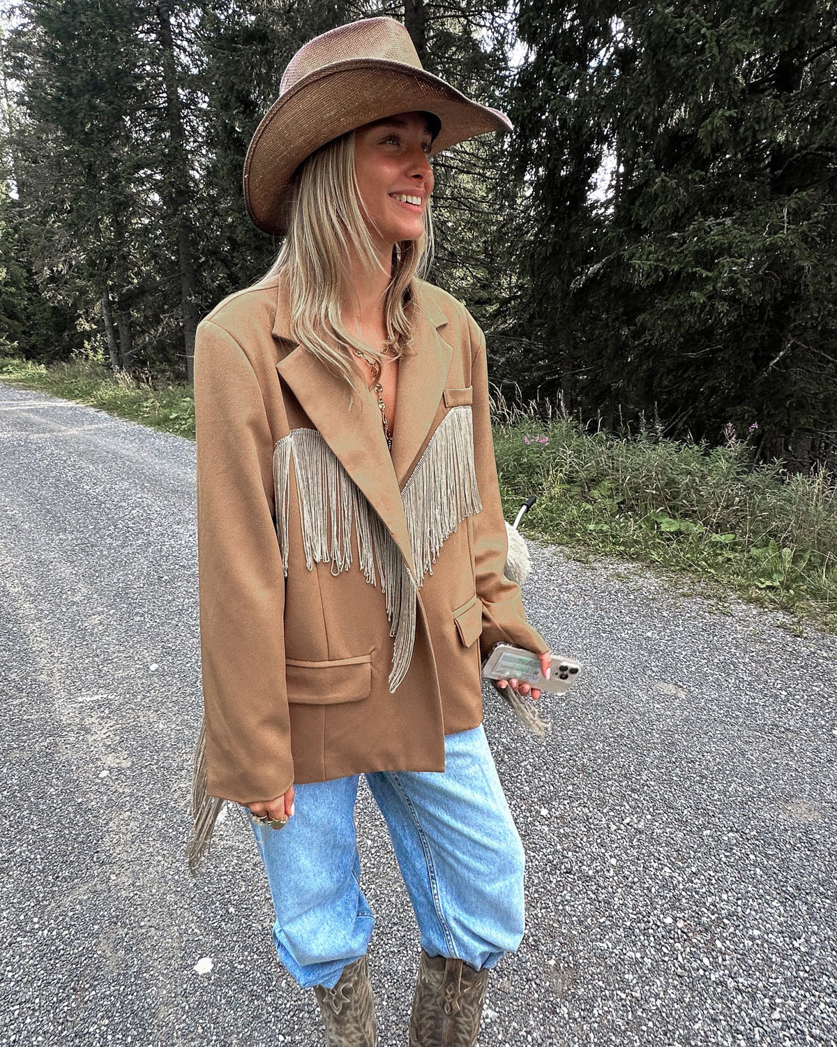 Ody Fringe Blazer Camel