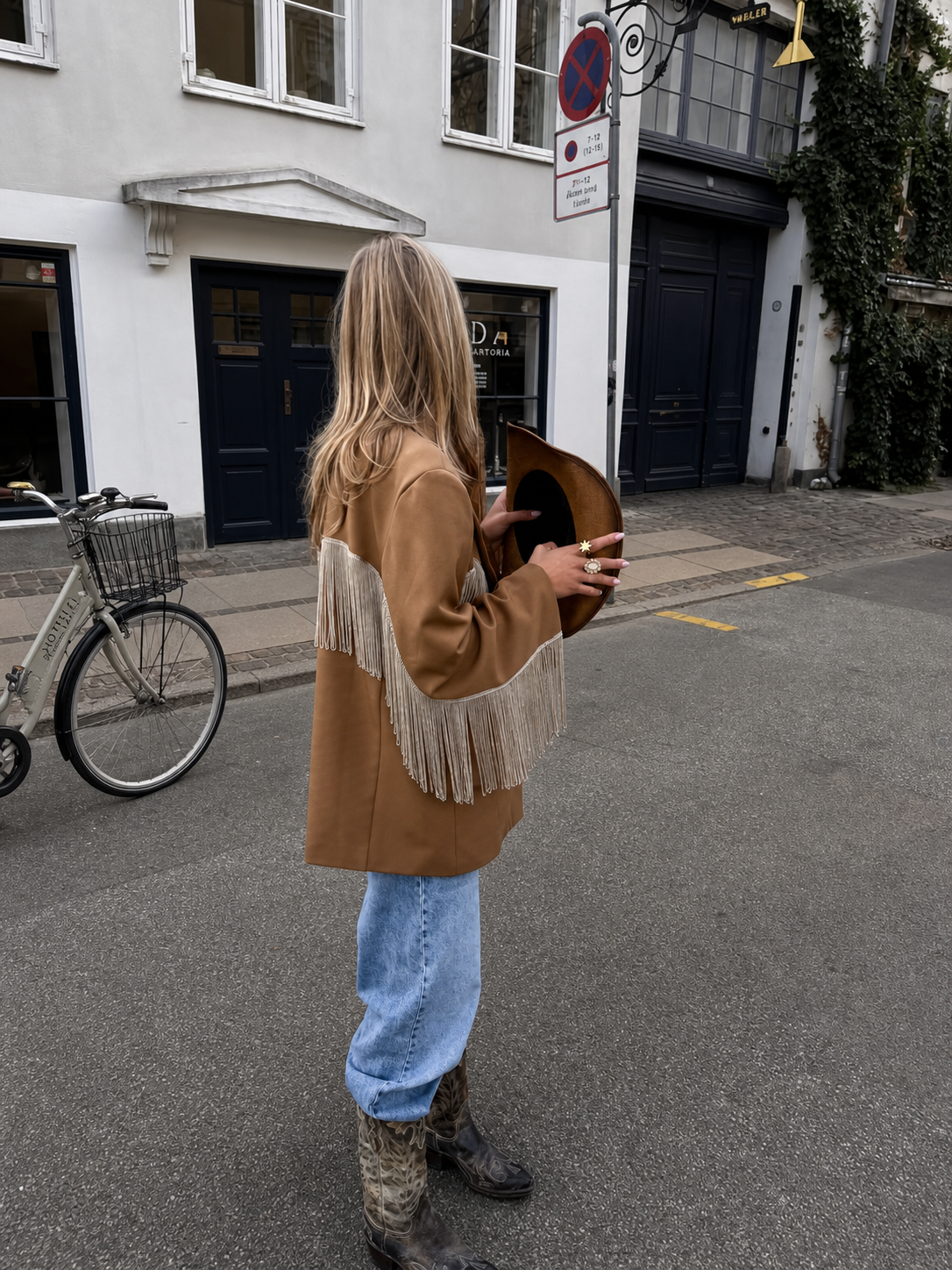 Ody Fringe Blazer Camel