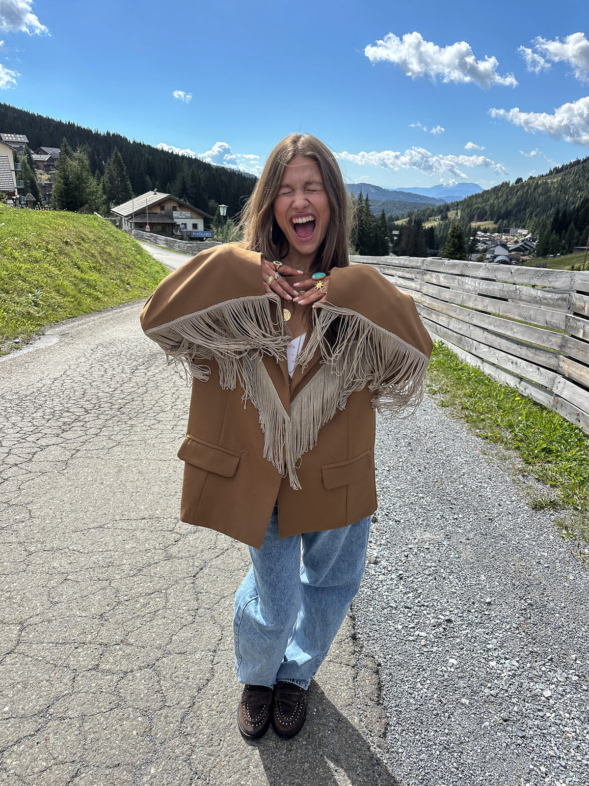 Ody Fringe Blazer Camel