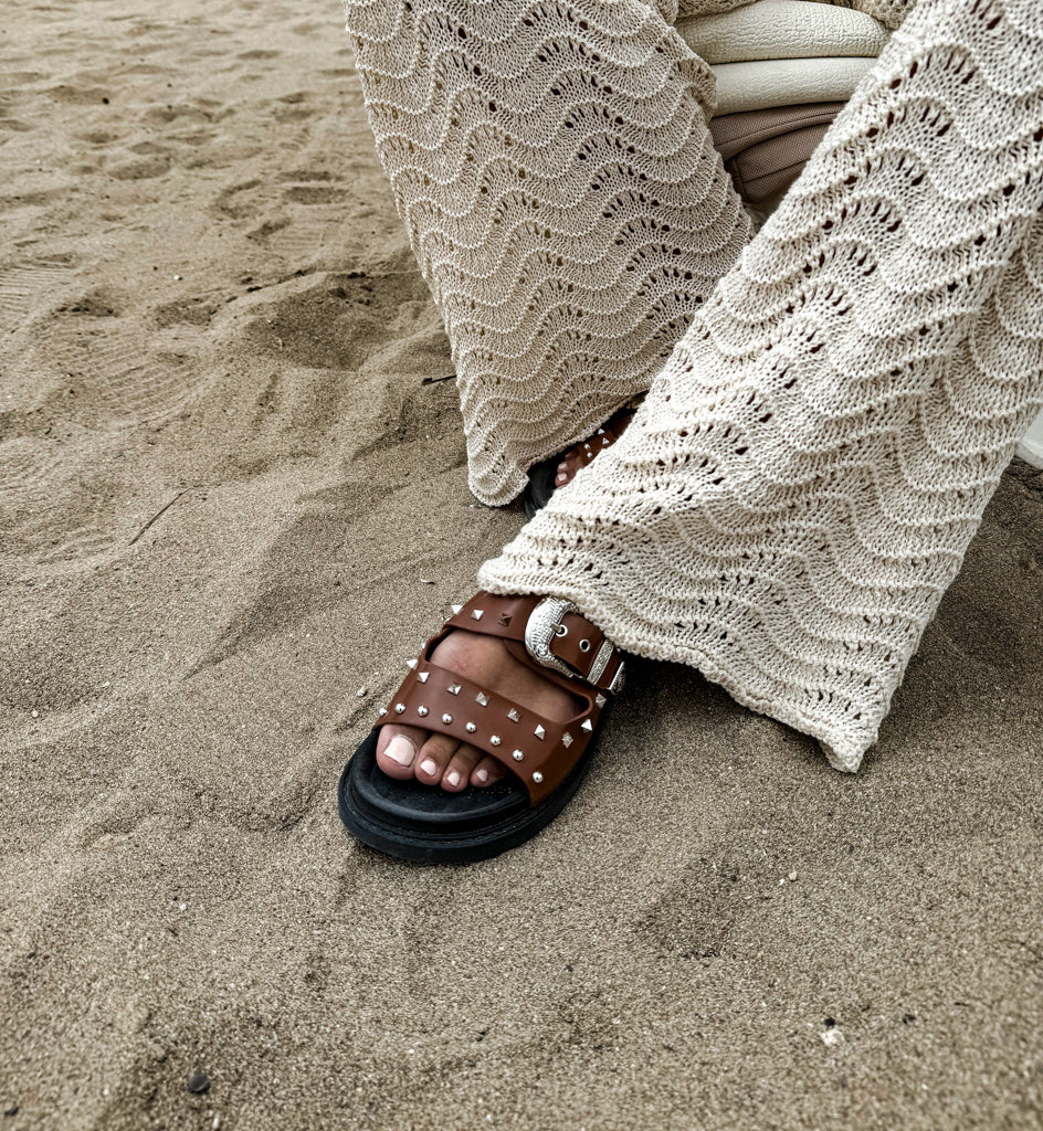 Sandals Studs Camel