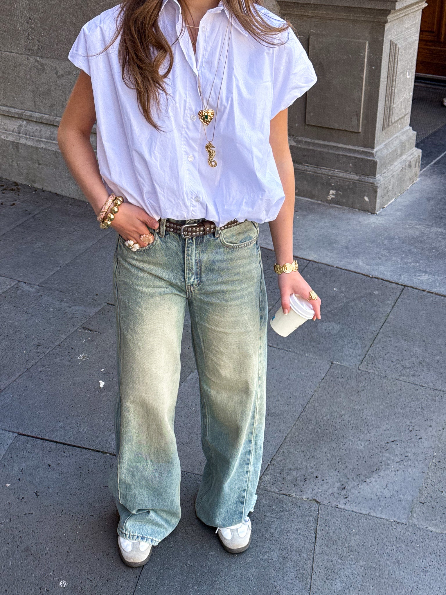 Back Pocket Wide Leg Jeans