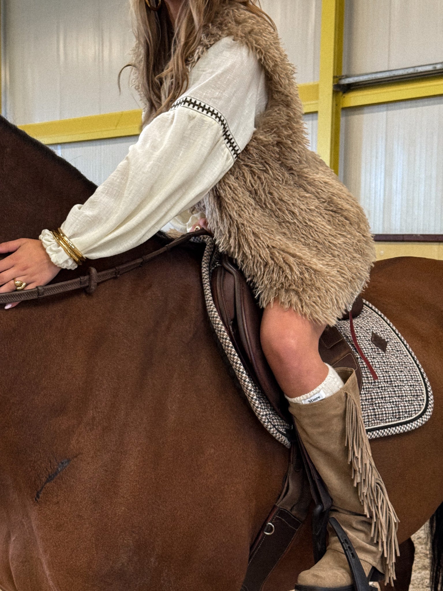 Toffee Fluffy Gilet Beige